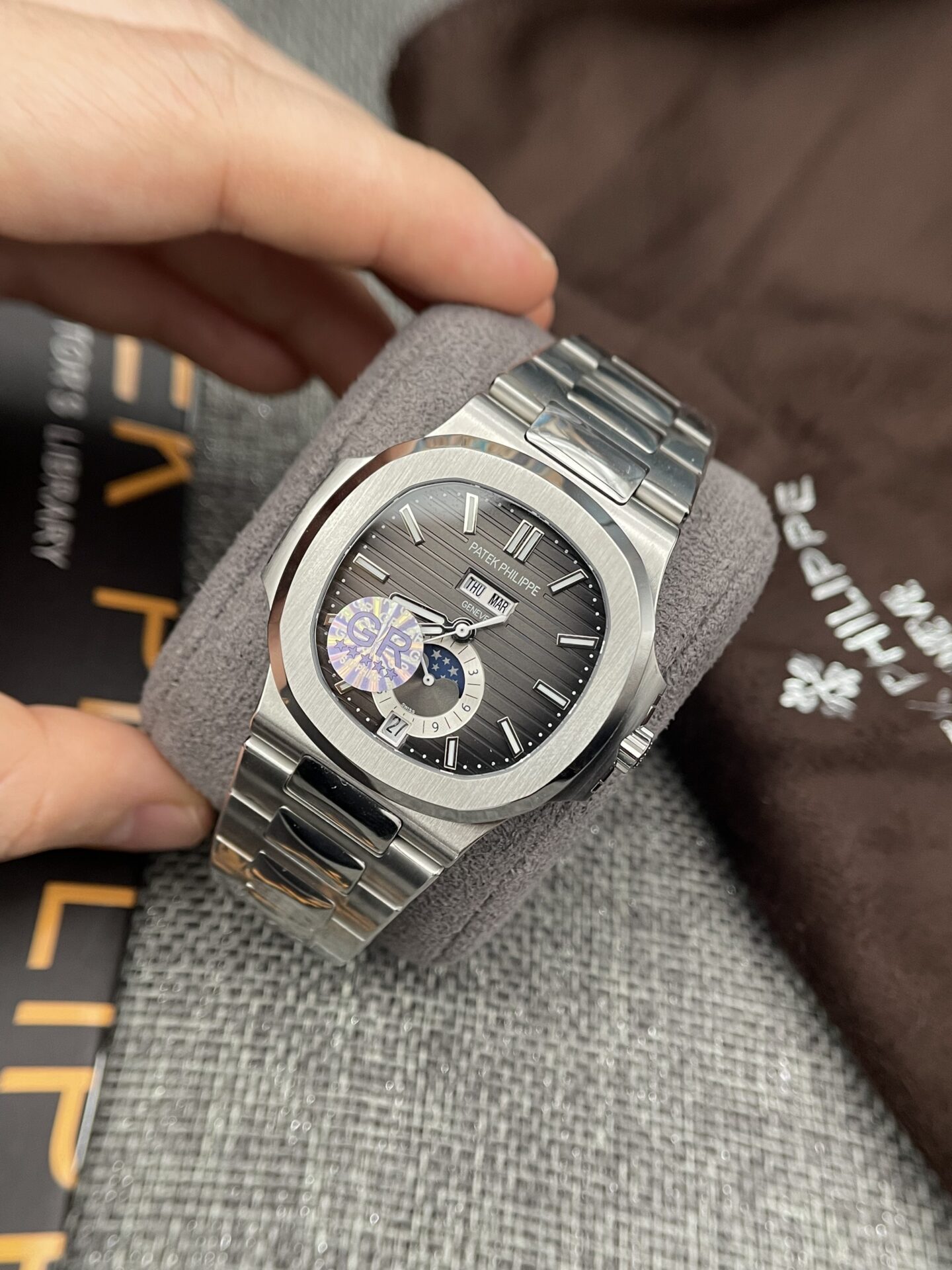 replica Patek Philippe Best Replica Watch Nautilus 5712R Brown Dial 18K Solid Gold 40mm WATCHES 1 