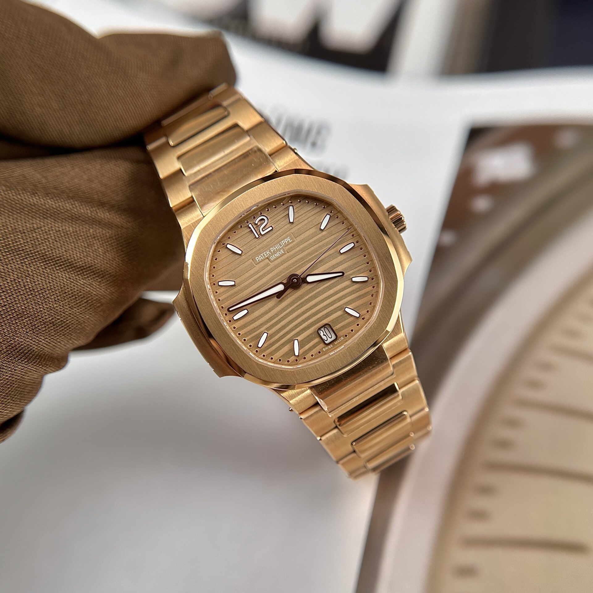 replica Patek Philippe Replica Watch Nautilus 5724R Gold Wrapped GR Factory 40mm WATCHES 1 