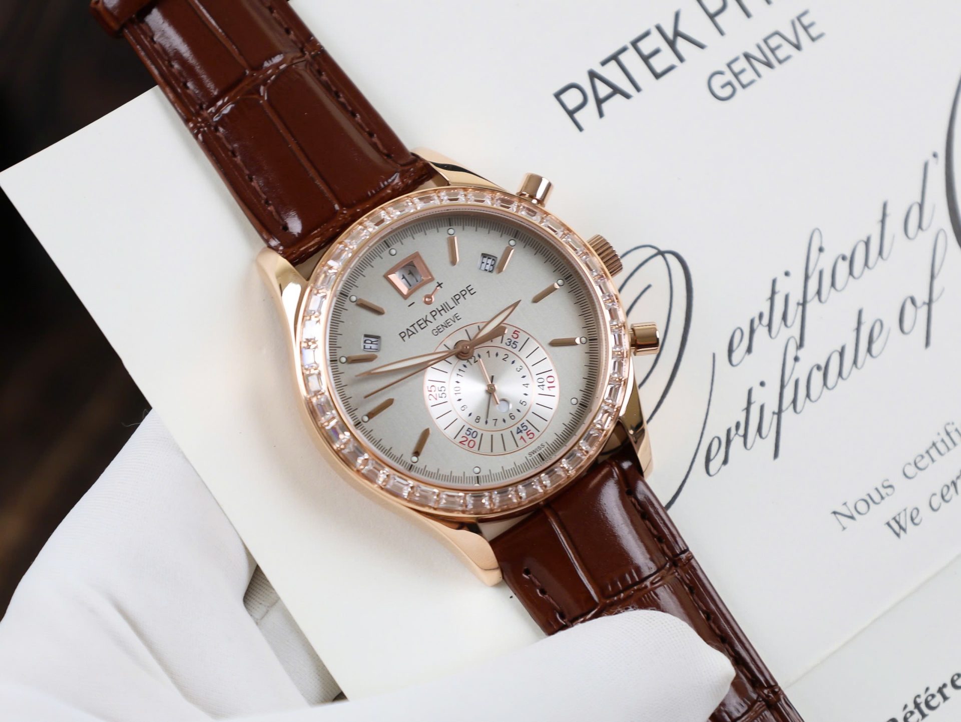 replica Patek Philippe Best Replica Watch Nautilus 5712 Custom Authentic Details 40mm WATCHES 1 