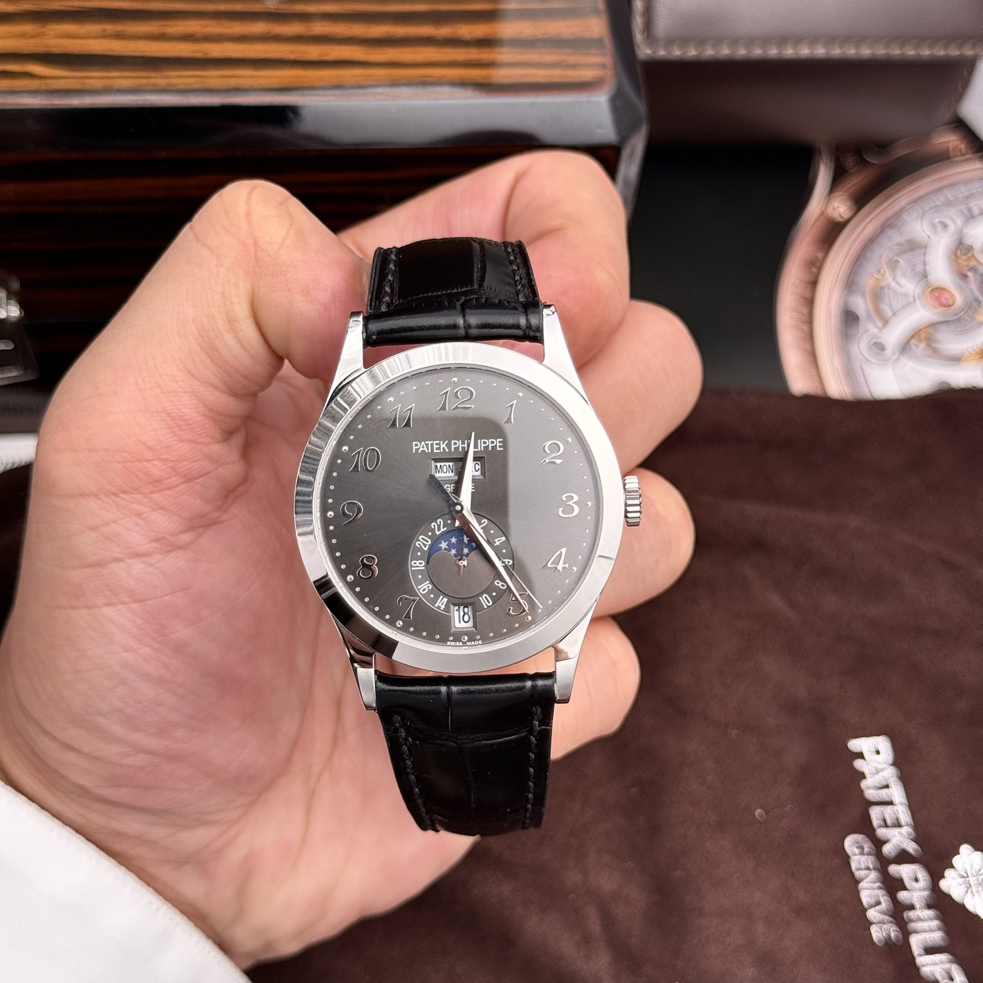 replica Patek Philippe Best Replica Watch Nautilus 5719 Custom CVD Diamond And White Gold 40mm WATCHES 1 