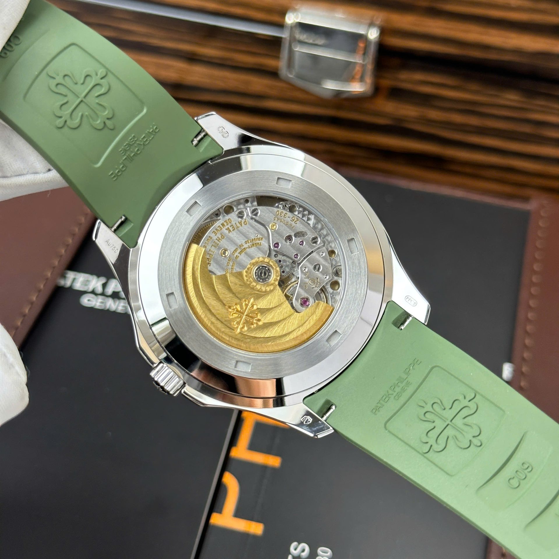 replica Patek Philippe Replica Watch Calatrava 5227G Mechanical Ivory Dial 3K Factory 39mm WATCHES 10 