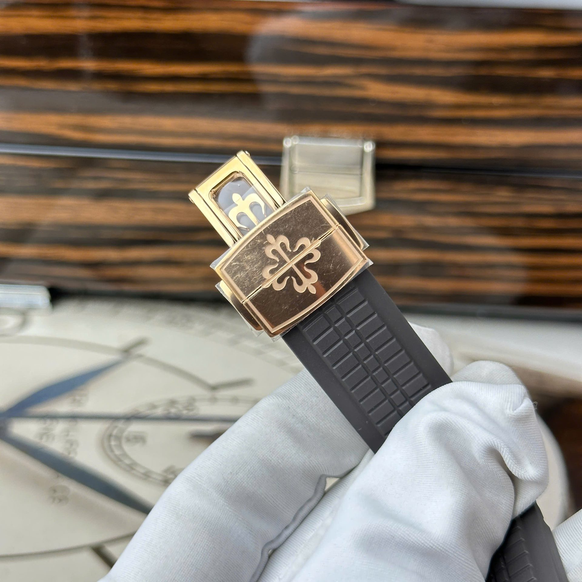 replica Patek Philippe Best Replica Watch Grand Complications 6104R Custom Solid Gold Watch and Diamonds 44mm WATCHES 11 
