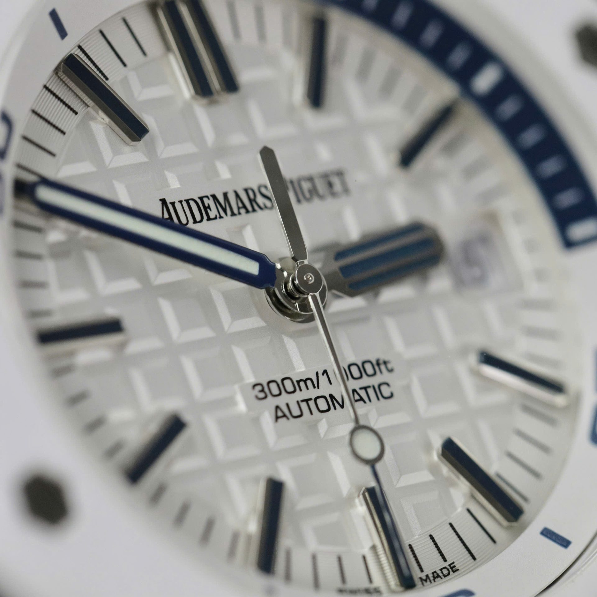 replica Audemars Piguet Best Replica Watch Royal Oak Custom Moissanite Diamonds 41mm WATCHES 3 