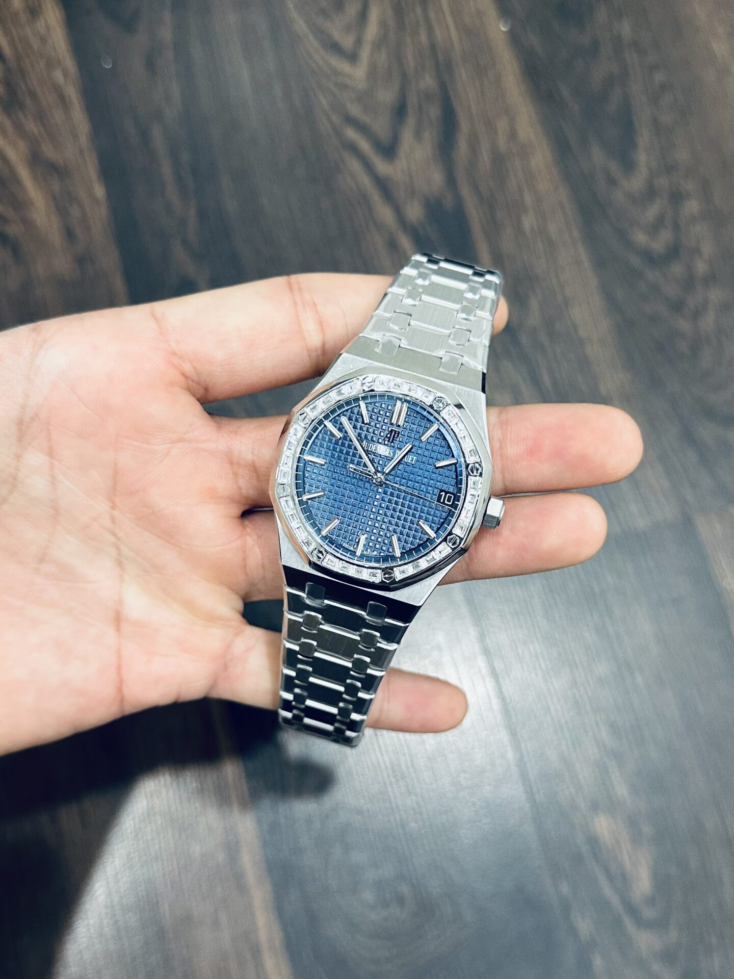 replica Audemars Piguet Best Replica Watch Royal Oak Custom Moissanite Diamonds 41mm WATCHES 3 