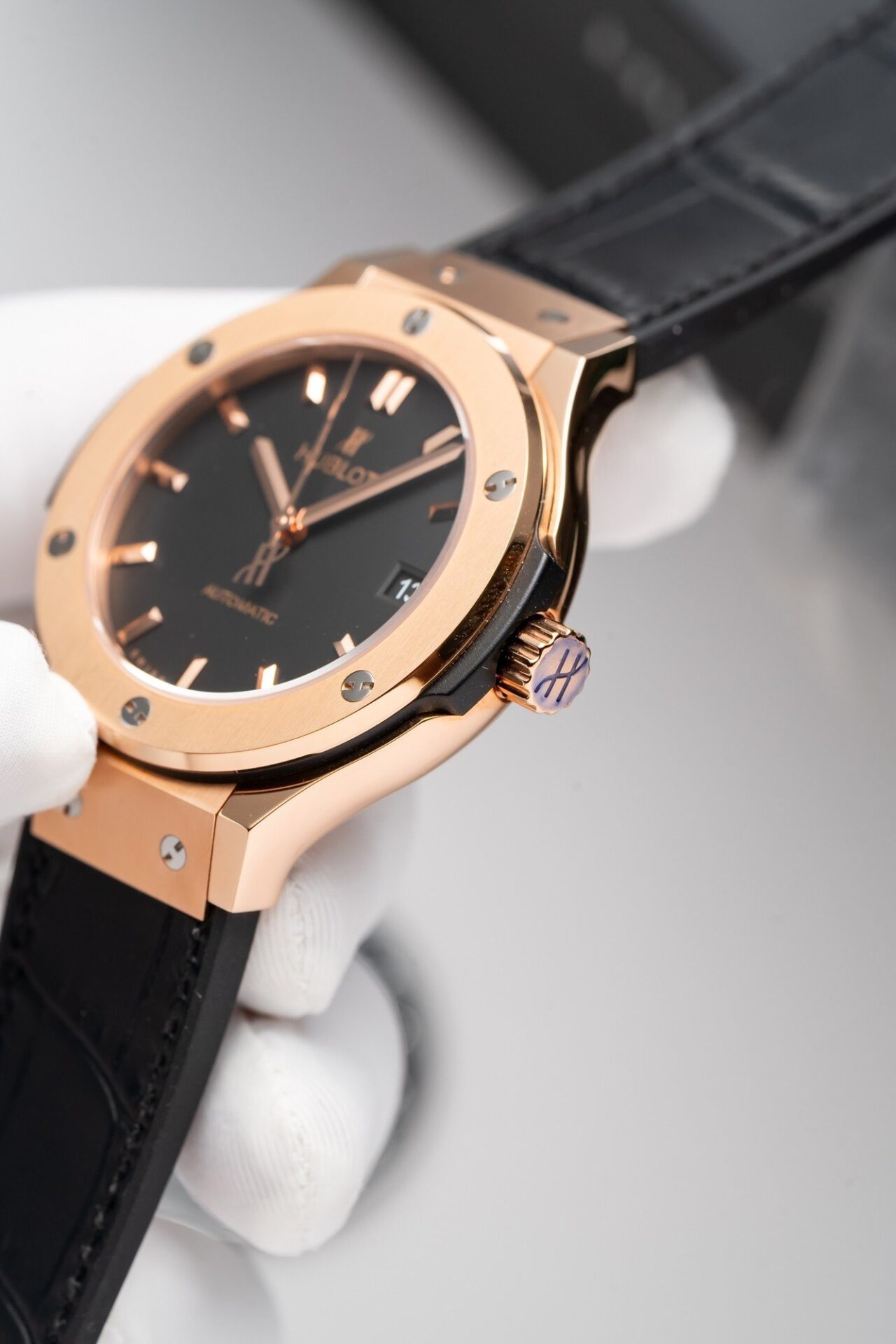 replica Hublot Replica Watch Spirit Of Big Bang King Gold Black Dial 42mm WATCHES 3 