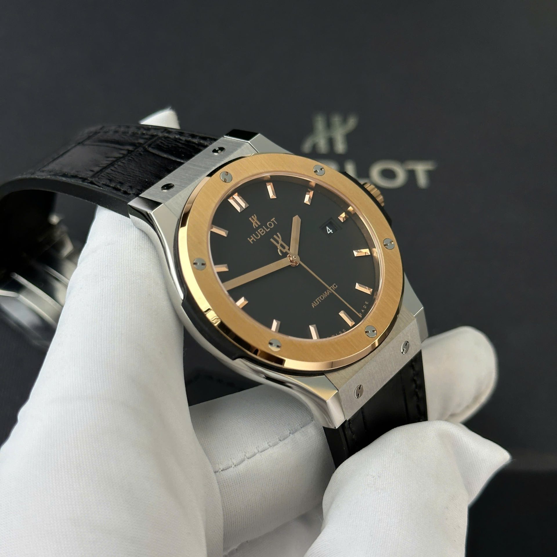 replica Hublot Replica Watch Spirit Of Big Bang King Gold Dial Blue 42mm WATCHES 3 