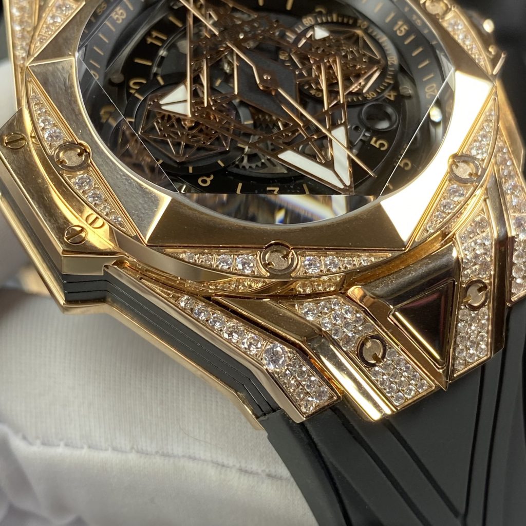 replica Hublot Replica Watch Classic Fusion Custom Full Moissanite Diamonds 42mm WATCHES 3 