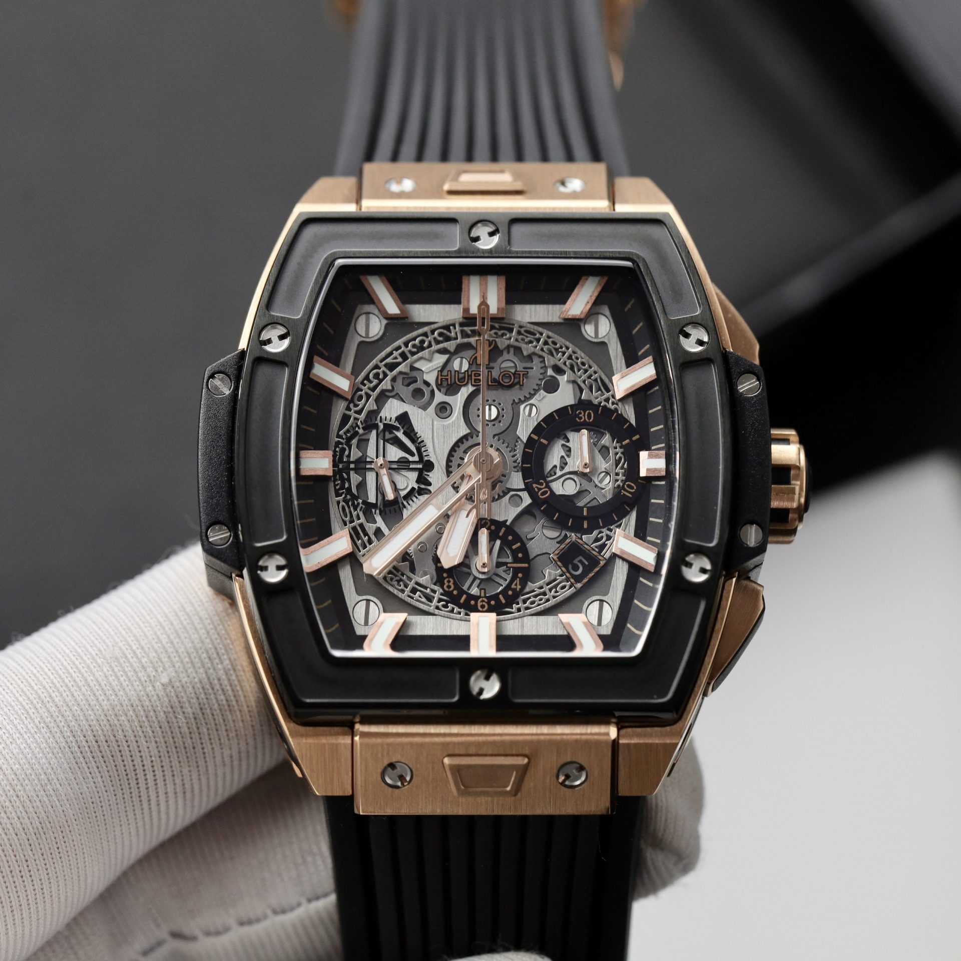 replica Hublot Best Replica Watch Classic Fusion Custom Natural Diamonds 42mm WATCHES 3 