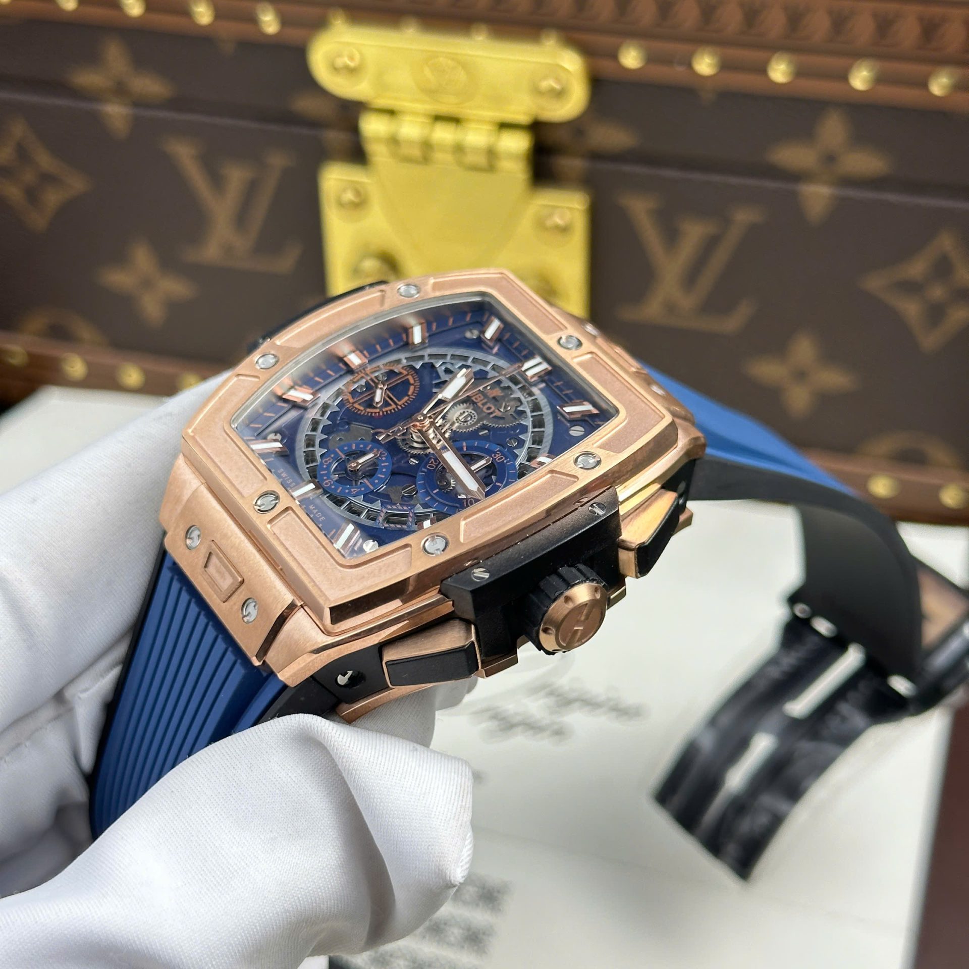 replica Hublot Replica Watches Square Bang Unico Ceramic White BBF Factory 42mm WATCHES 3 