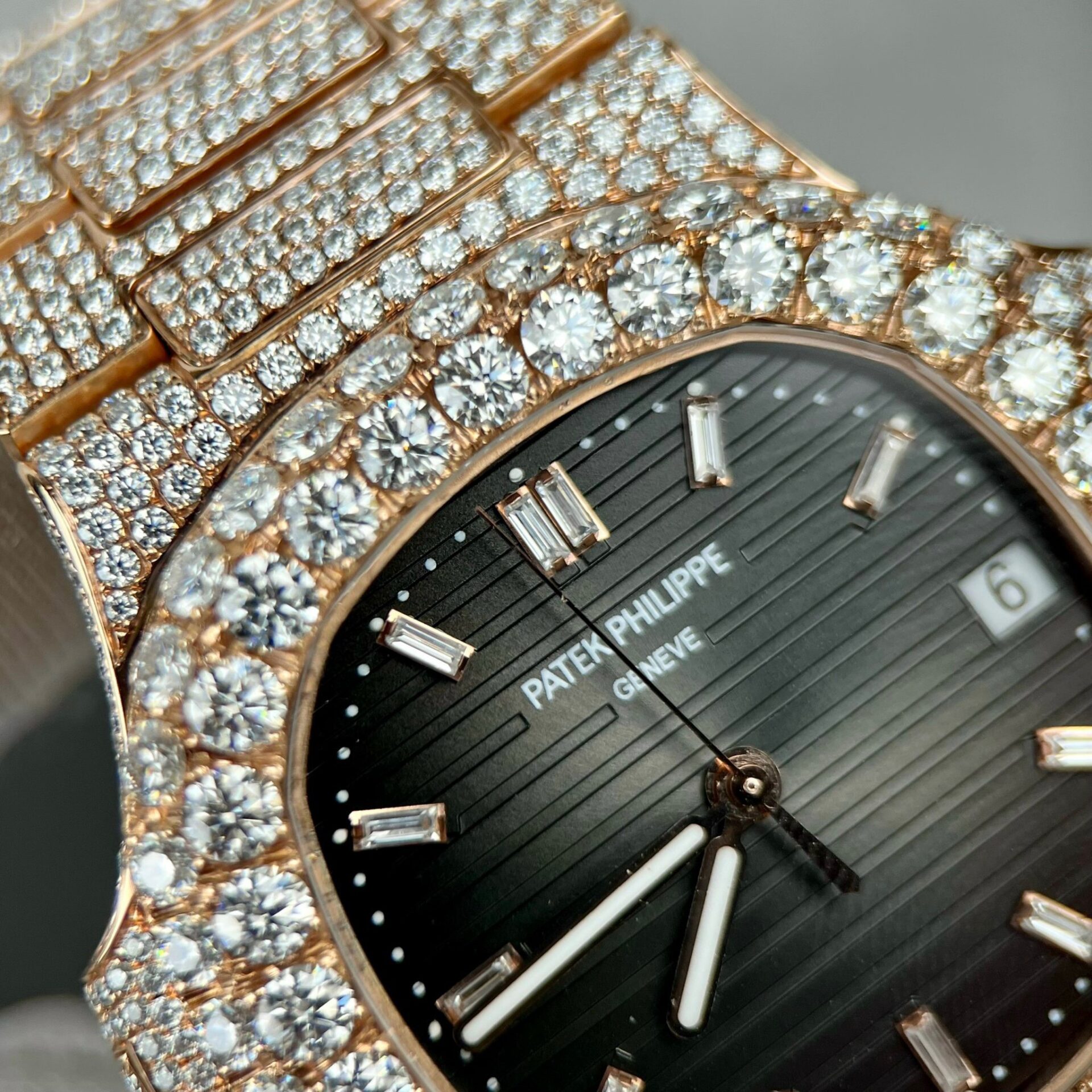 replica Patek Philippe Best Replica Watch Nautilus 5719 Custom CVD Diamond And White Gold 40mm WATCHES 3 