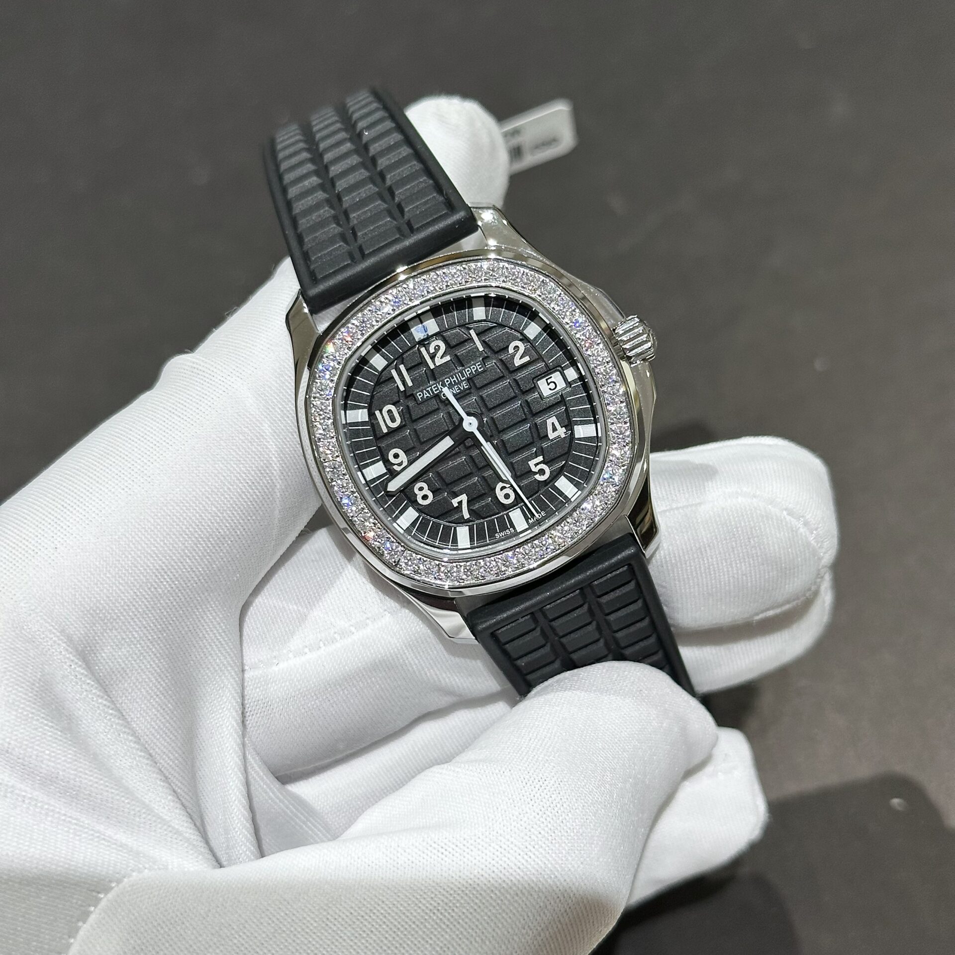 replica Patek Philippe Replica Watch Nautilus 5724R Gold Wrapped GR Factory 40mm WATCHES 3 