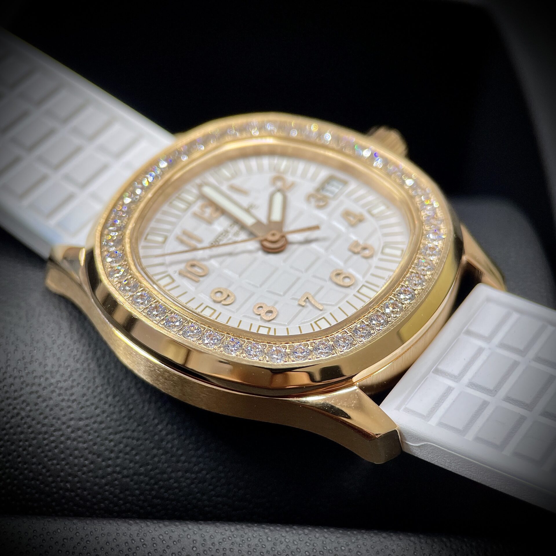 replica Patek Philippe Best Replica Watch Nautilus 5712R Brown Dial 18K Solid Gold 40mm WATCHES 3 