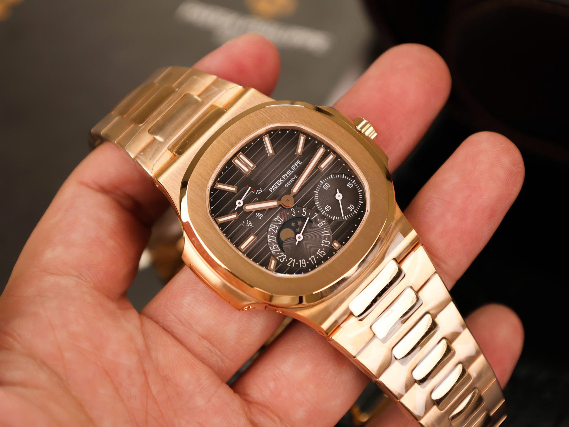 replica Patek Philippe Clone Watch Nautilus 7010 Womens White Dial 32mm WATCHES 3 