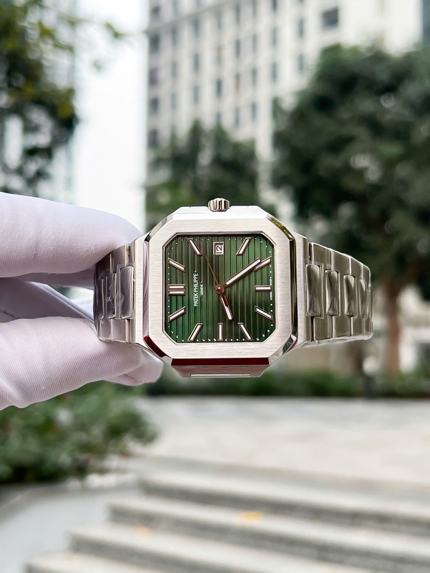 replica Patek Philippe Clone Watch Nautilus 7010 Womens White Dial 32mm WATCHES 3 