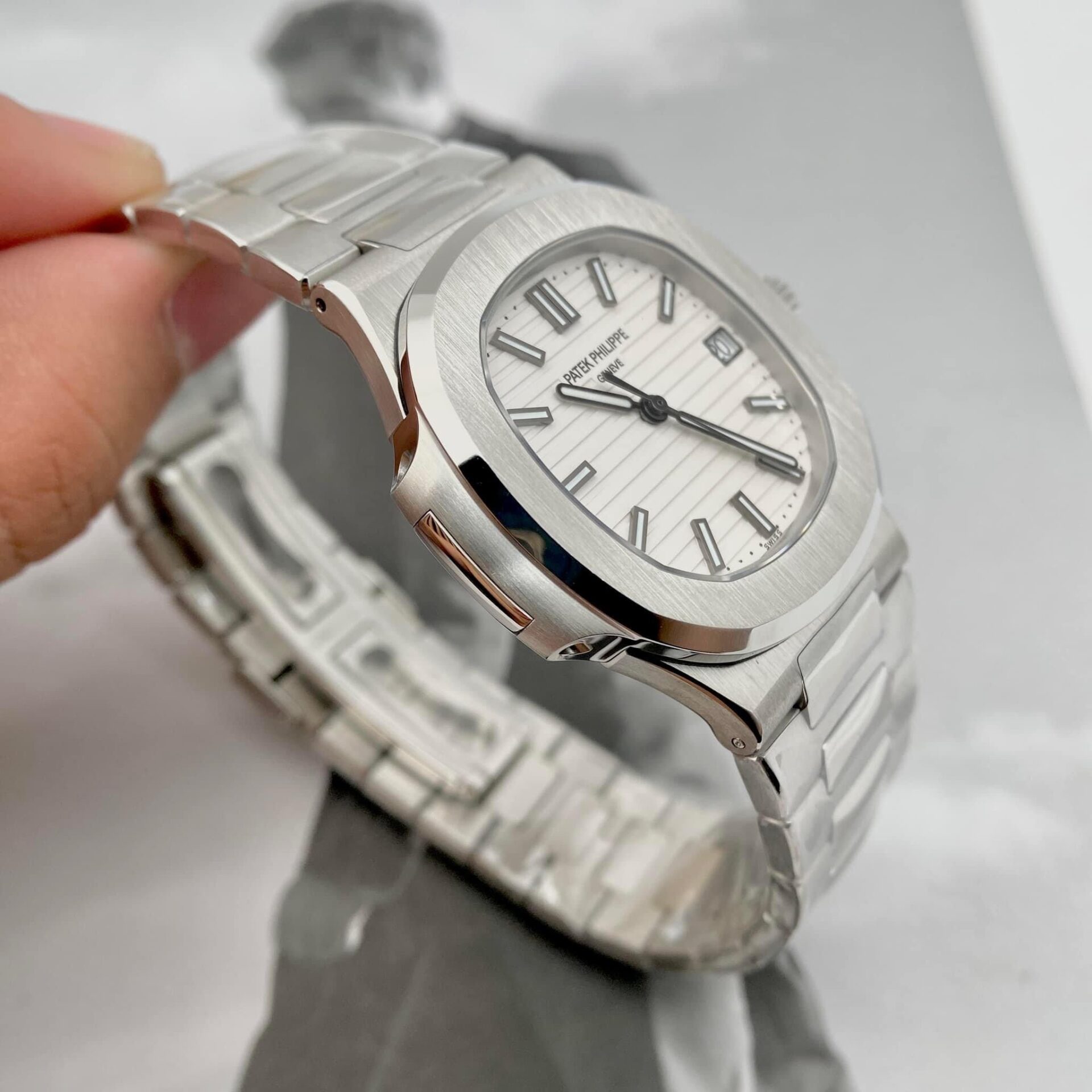 replica Patek Philippe Replica Watch Calatrava 5227G Mechanical Ivory Dial 3K Factory 39mm WATCHES 3 