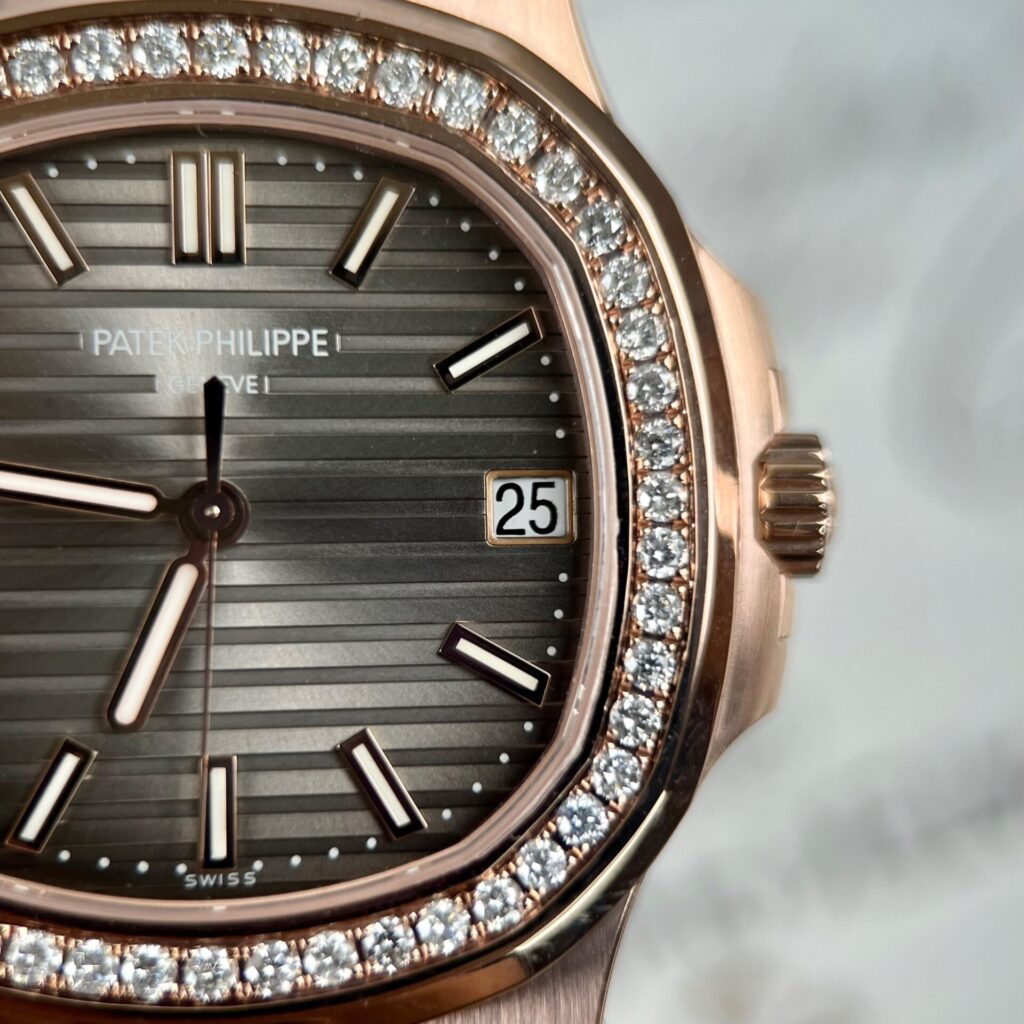 replica Patek Philippe Replica Watch Nautilus 7010 White Dial Metal Wire 32mm WATCHES 3 
