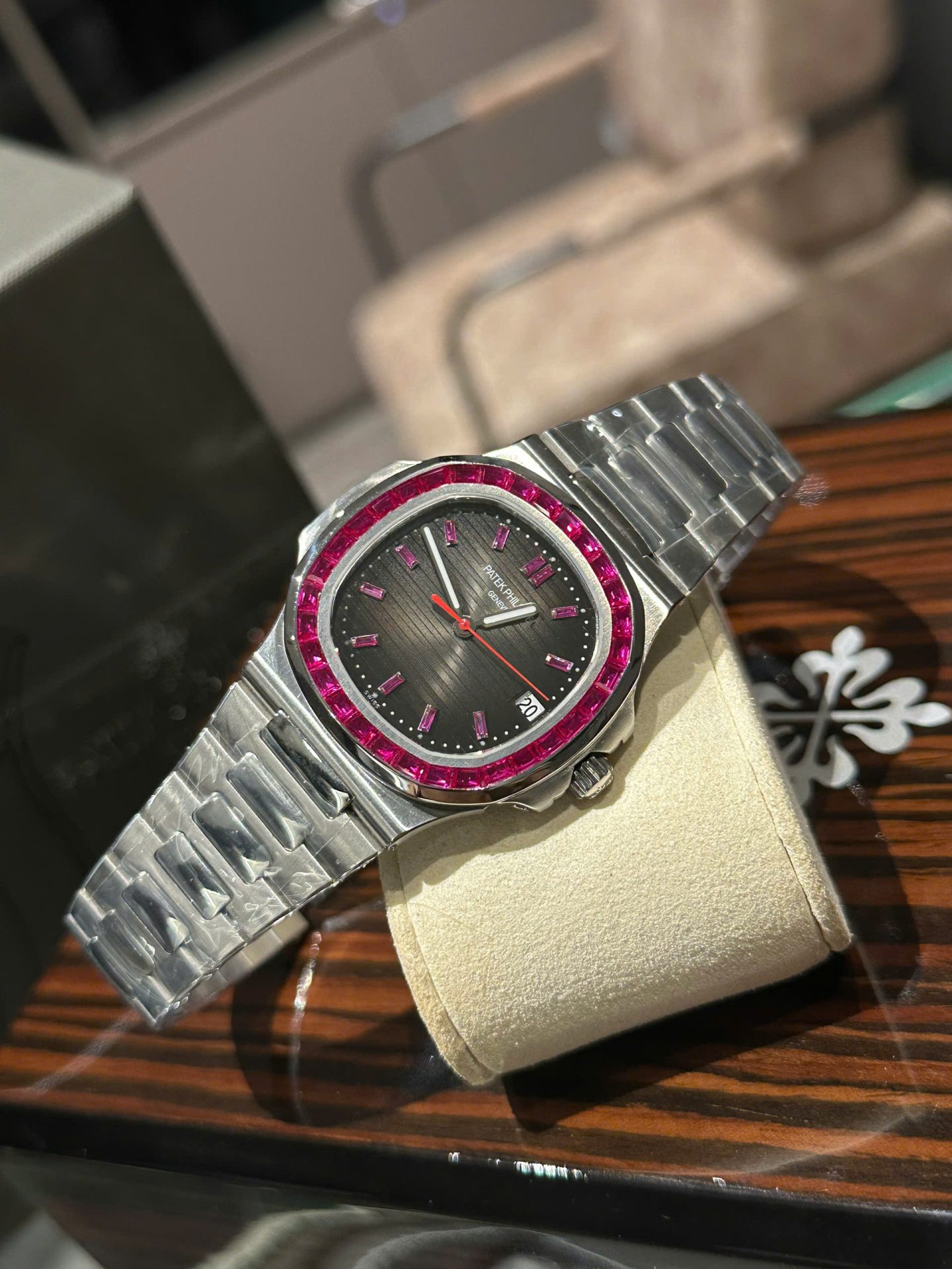 replica Patek Philippe Best Replica Watch Nautilus 5719 Custom CVD Diamond And White Gold 40mm WATCHES 3 