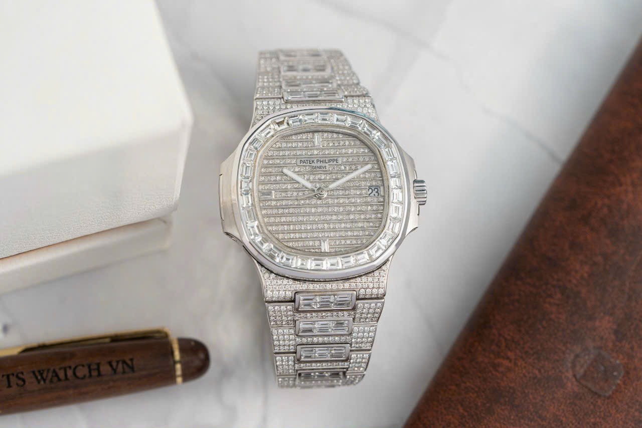 replica Patek Philippe Replica Watch Nautilus 5724R Gold Wrapped GR Factory 40mm WATCHES 3 