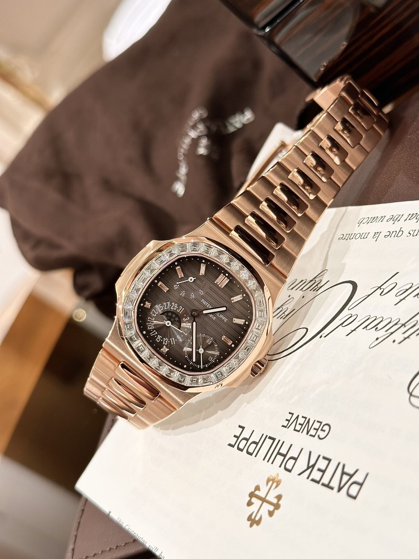 replica Patek Philippe Replica Watch Nautilus 5724R Gold Wrapped GR Factory 40mm WATCHES 3 