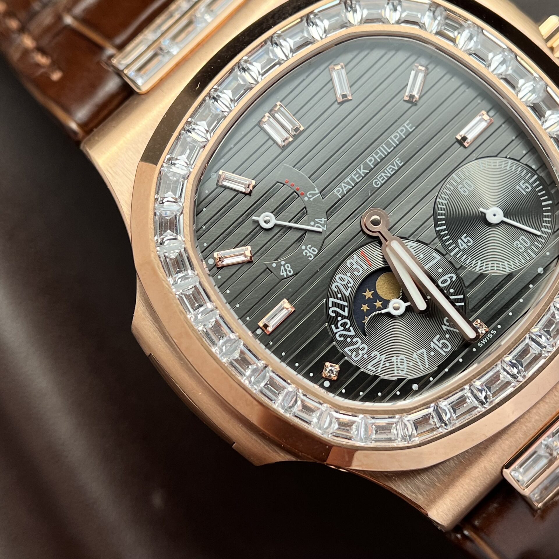 replica Patek Philippe Fake Watches Nautilus 7010 Womens Metal Wire 32mm WATCHES 3 