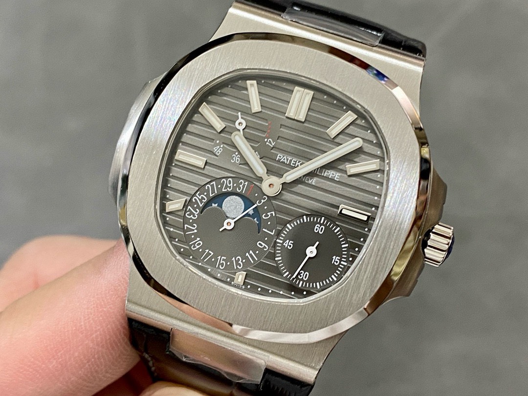 replica Patek Philippe Replica Watch Aquanaut 5067 Gray Dial Rubber Strap 35.6mm WATCHES 3 