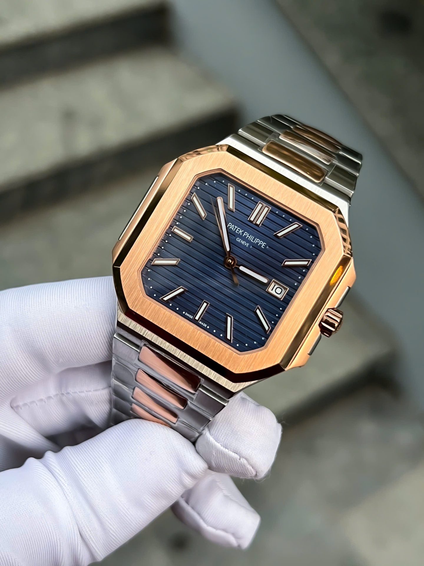 replica Patek Philippe Fake Watches Nautilus 7010 Womens Metal Wire 32mm WATCHES 3 