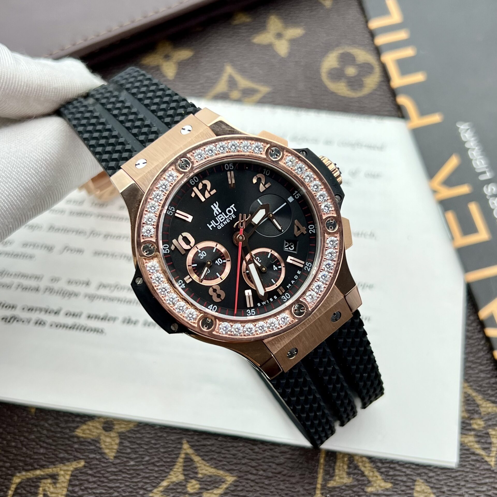 replica Hublot Fake Watch Big Bang One Click Dial Blue Custom Diamonds Moissanite 39mm WATCHES 3 