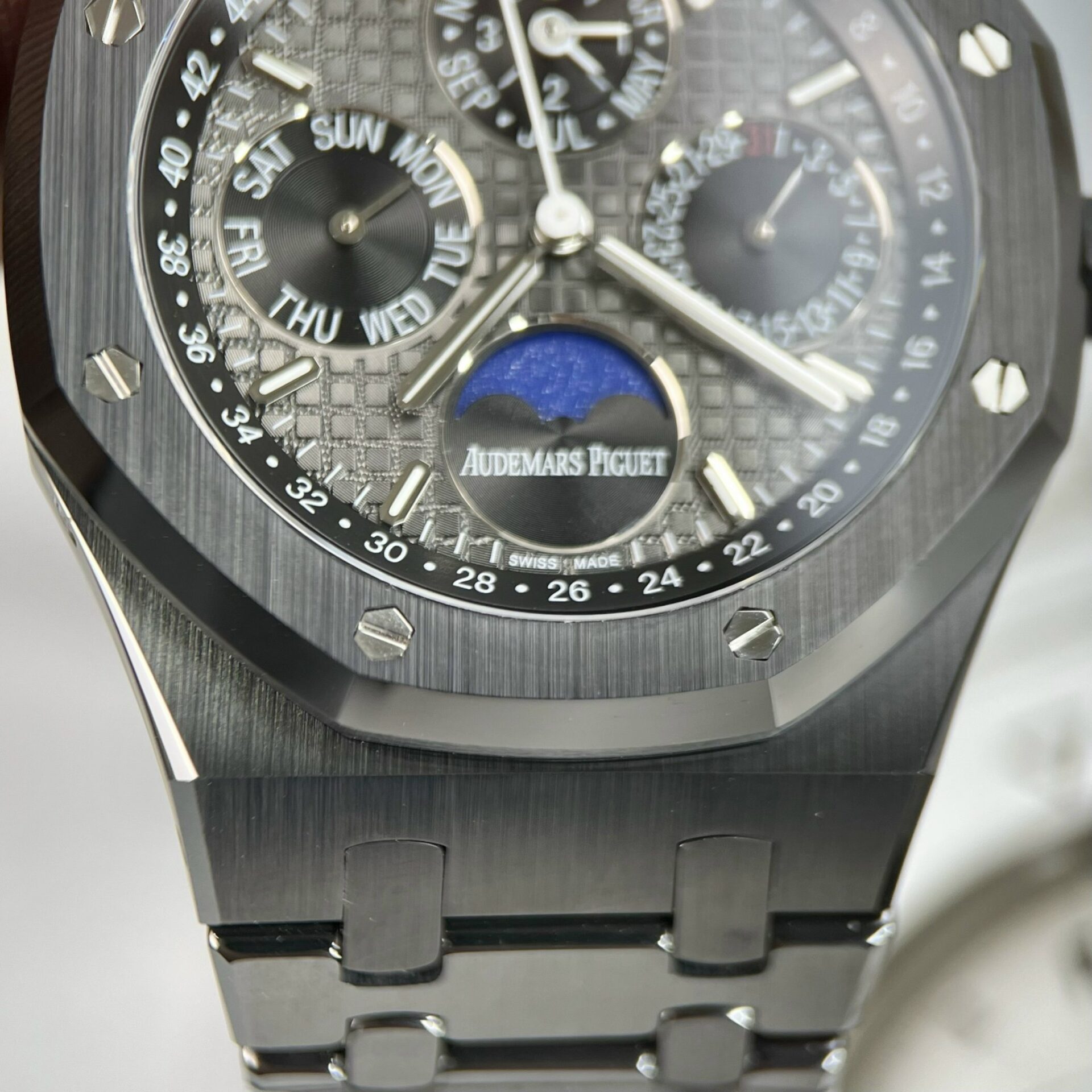 replica Audemars Piguet Replica Watches Royal Oak 15720ST Green Dial IP Factory 42mm WATCHES 4 