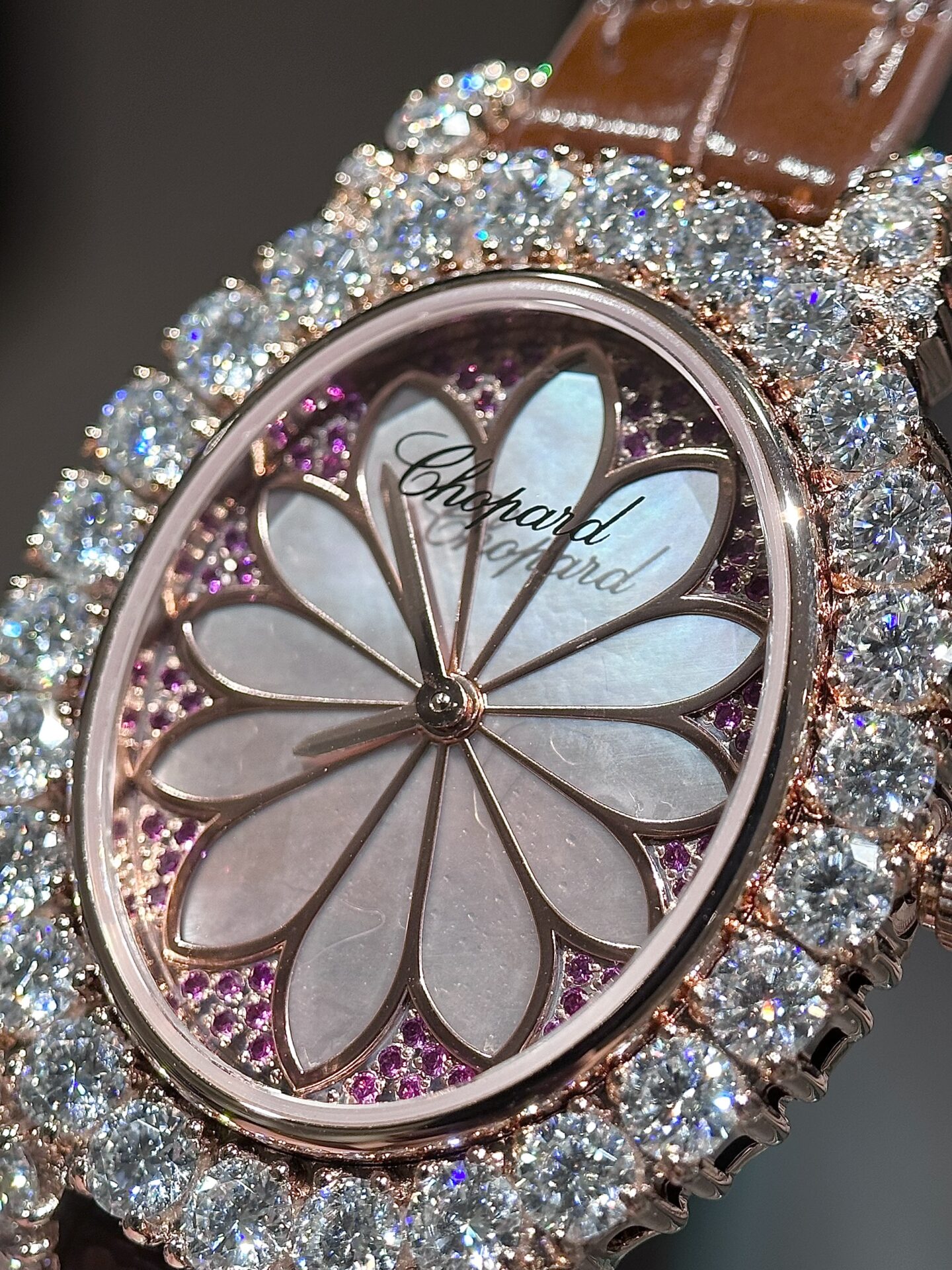 replica Chopard Mother Of Pearl Dial Replica 1:1 Watch Full Diamond Moissanite 34mm WATCHES 4 