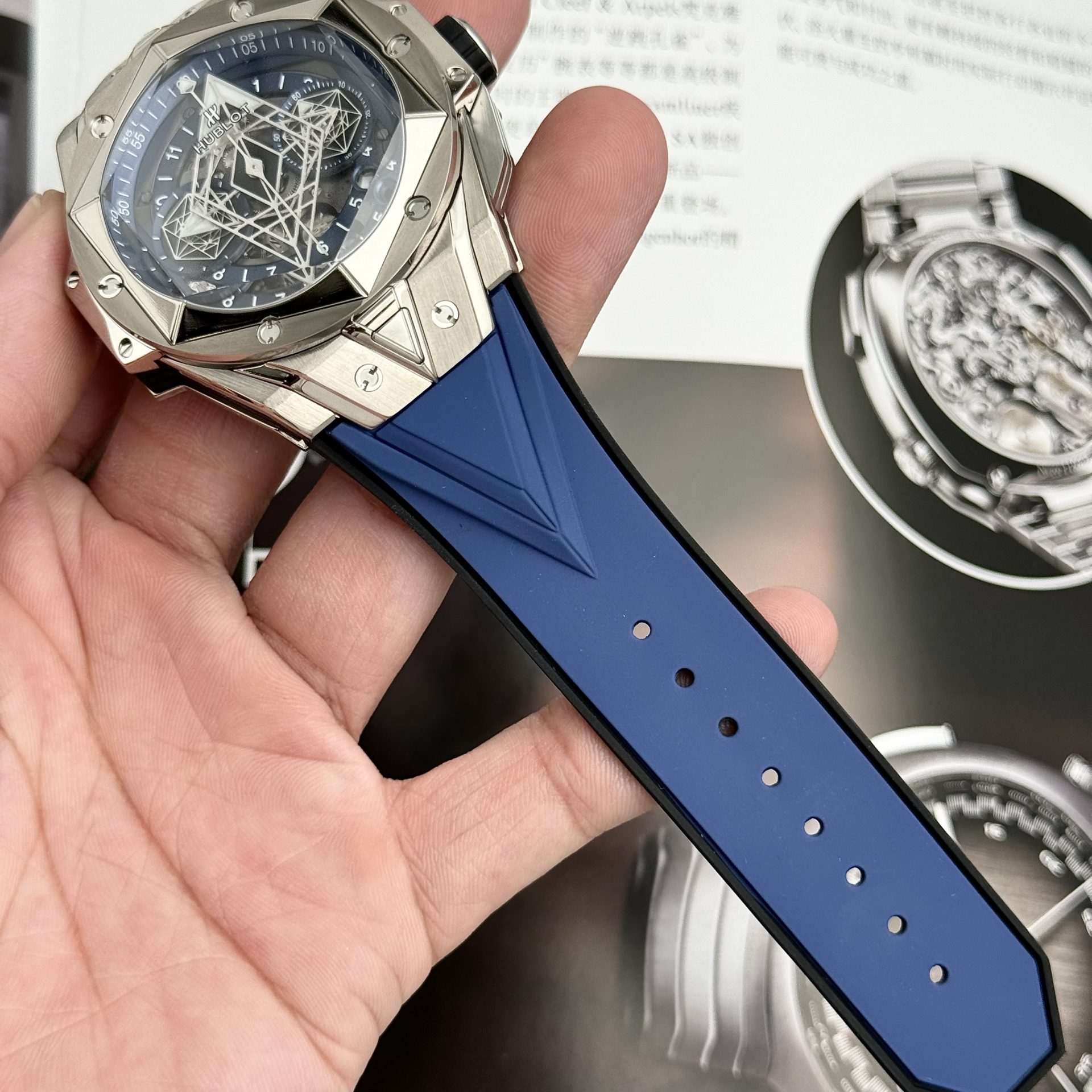 replica Hublot Replica Watch Classic Fussion Custom Blue Dial Moissanite Diamonds 33mm WATCHES 4 