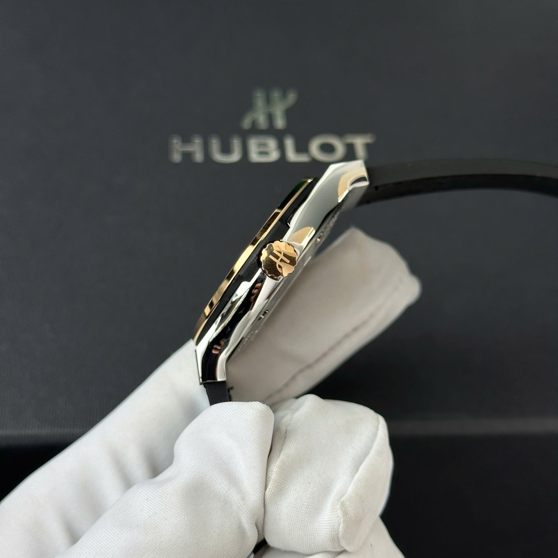 replica Hublot Replica Watch Spirit Of Big Bang King Gold Dial Blue 42mm WATCHES 4 