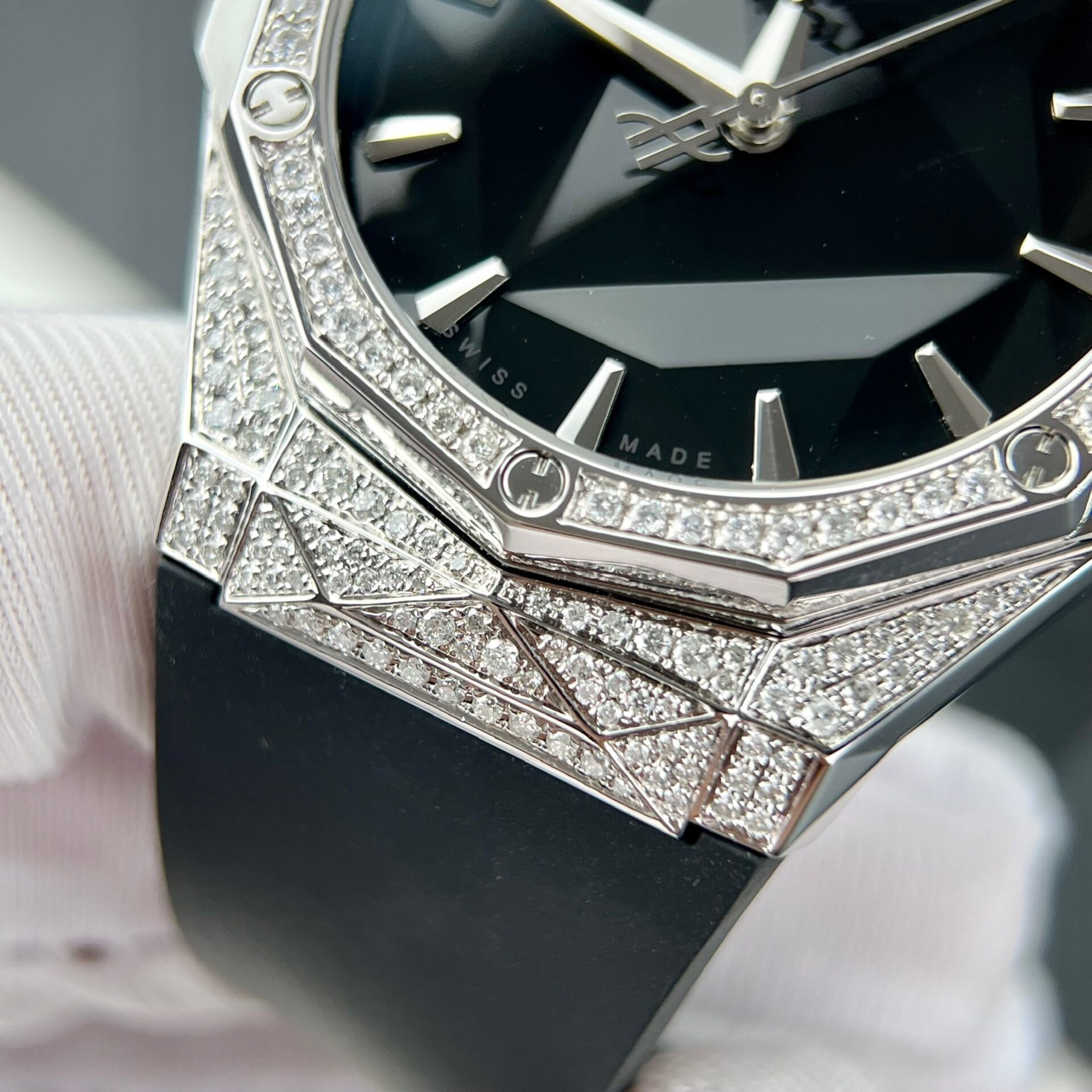 replica Hublot Replica Watch Big Bang One Click Custom Full Moissanite Diamonds 39mm WATCHES 4 