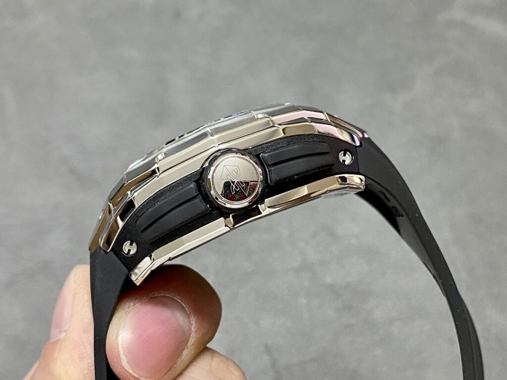 replica Hublot Fake Watch Big Bang Sang Bleu II King Gold HB Factory 44mm WATCHES 4 