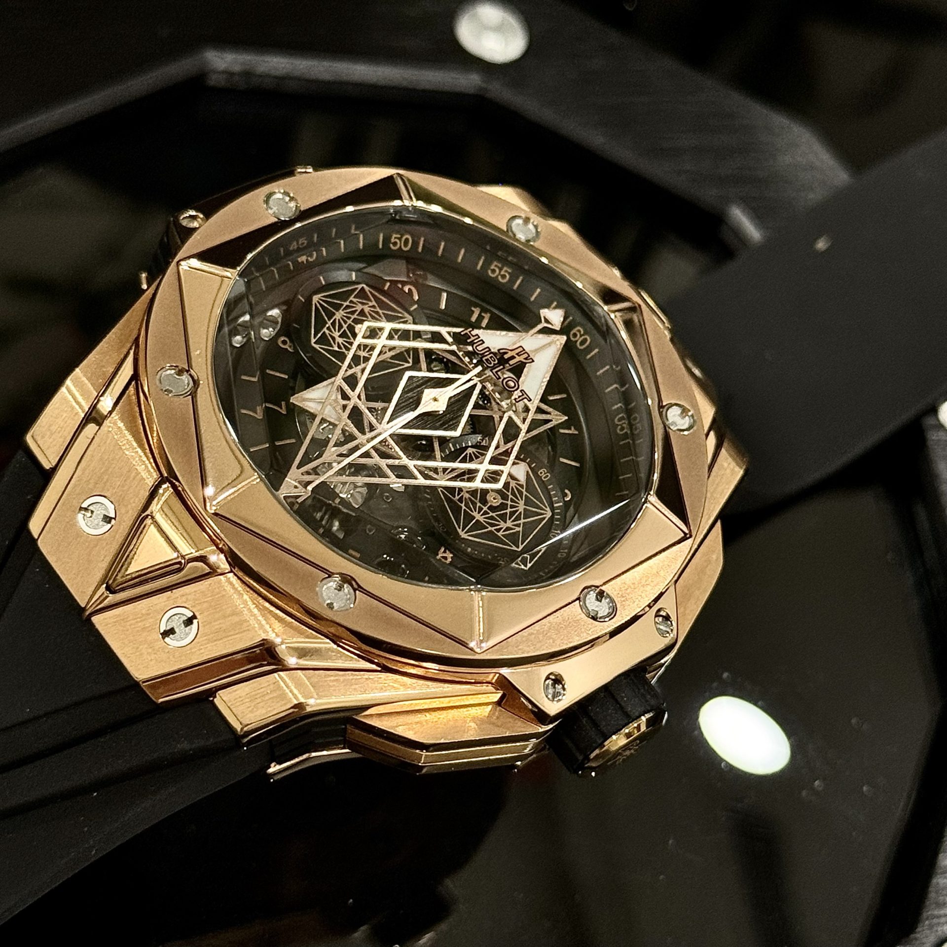 replica Hublot Best Fake Watches Classic Fusion Ceramic Demi King Gold 42mm WATCHES 4 