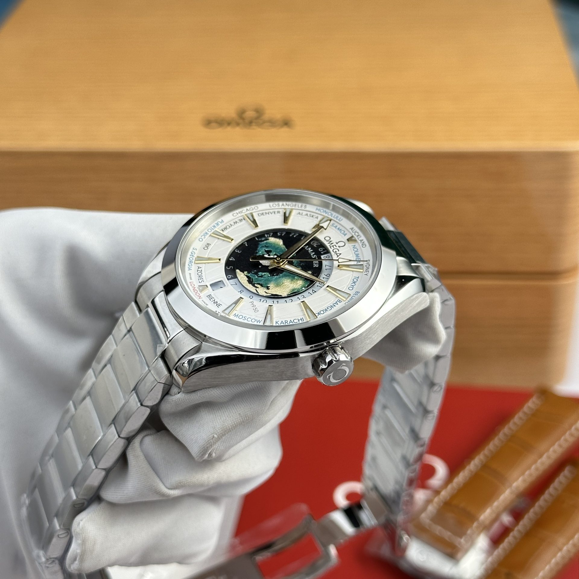 replica Omega Replica Watch Seamaster Demi Gold Black Dial VS Factory Demi Gold 42mm WATCHES 4 