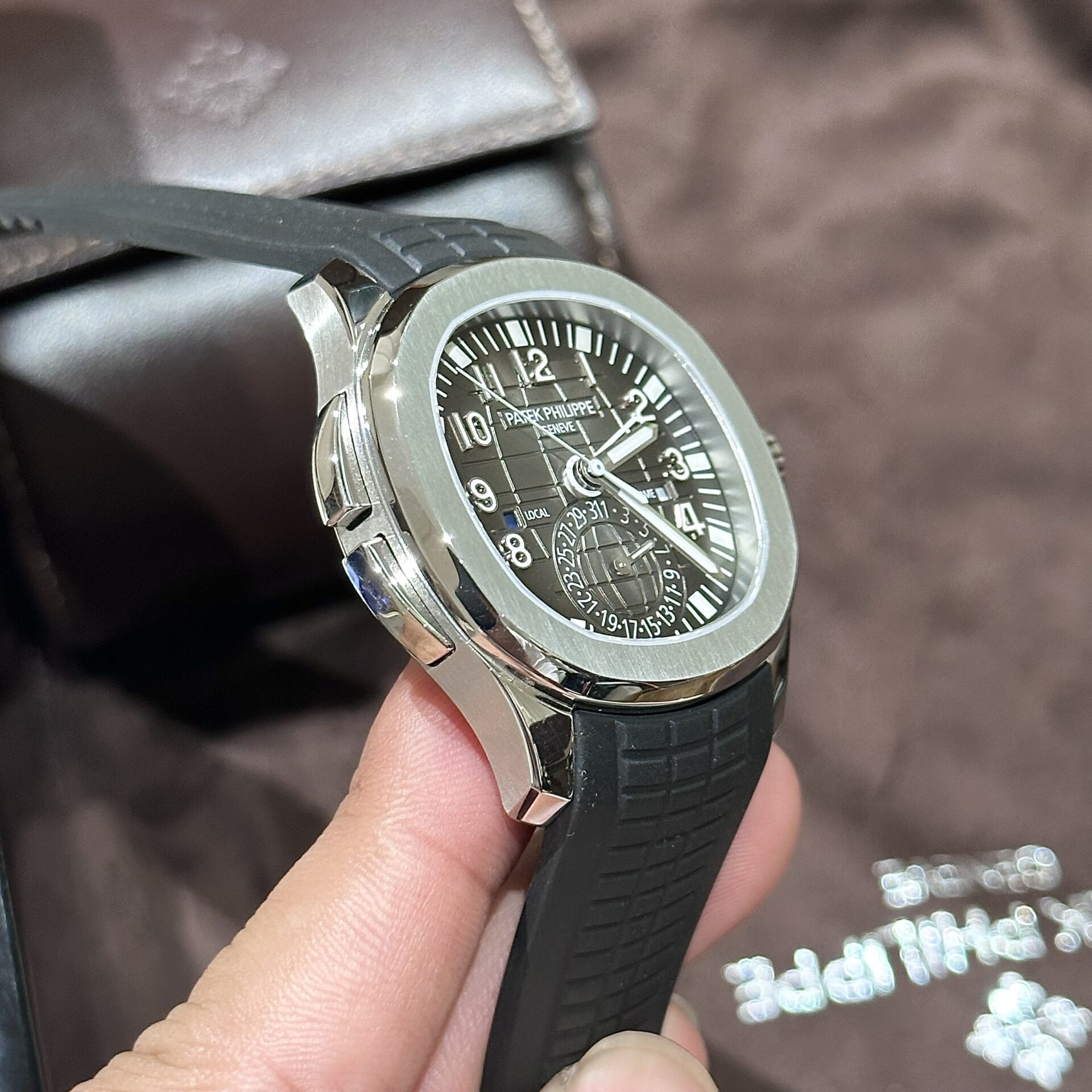 replica Patek Philippe Best Replica Watch Nautilus 5712R Brown Dial 18K Solid Gold 40mm WATCHES 4 