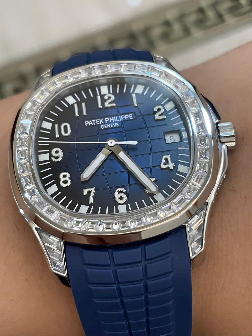 replica Patek Philippe Clone Watch Nautilus 7010 Womens White Dial 32mm WATCHES 4 