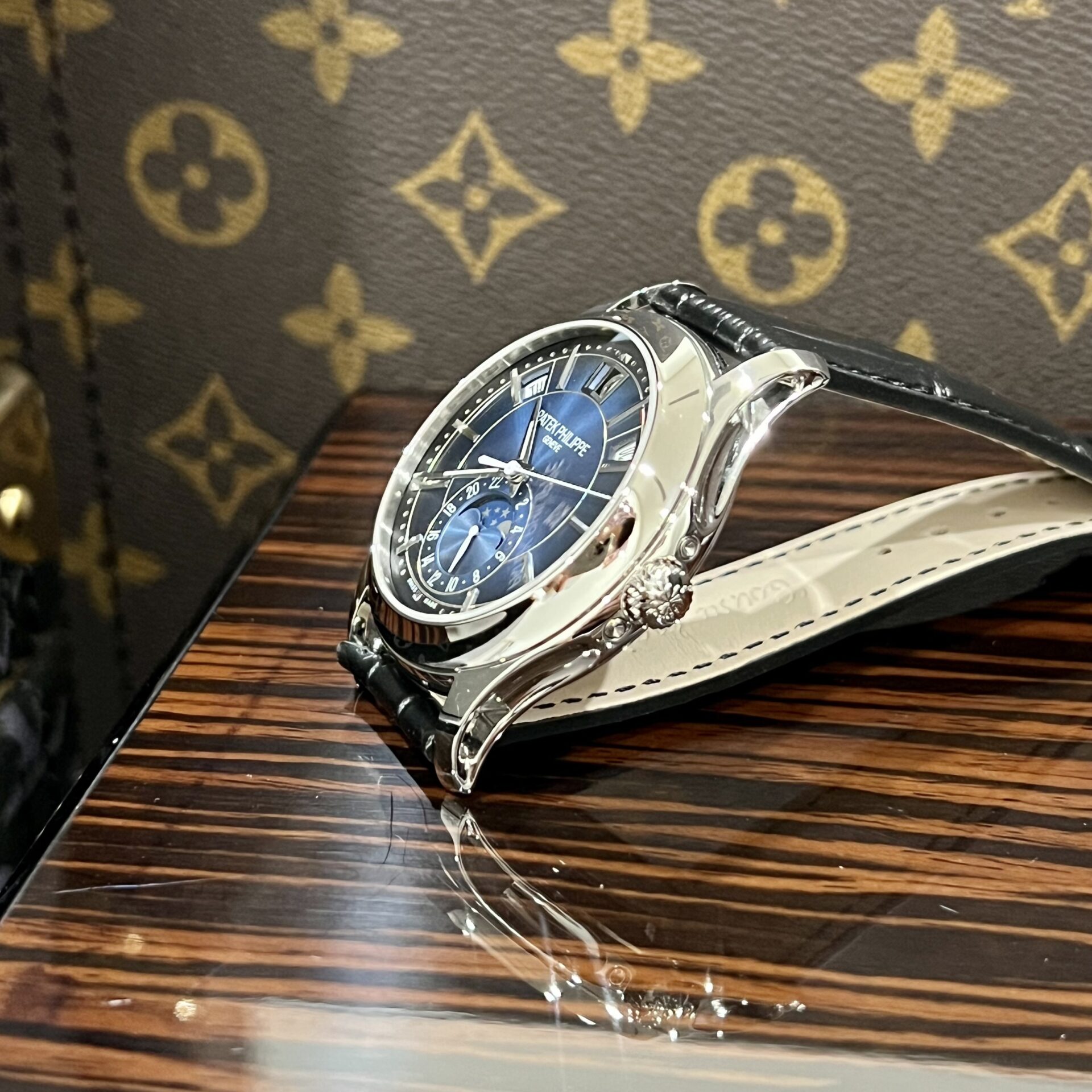 replica Patek Philippe Best Replica Watch Nautilus 5719 Custom CVD Diamond And White Gold 40mm WATCHES 4 