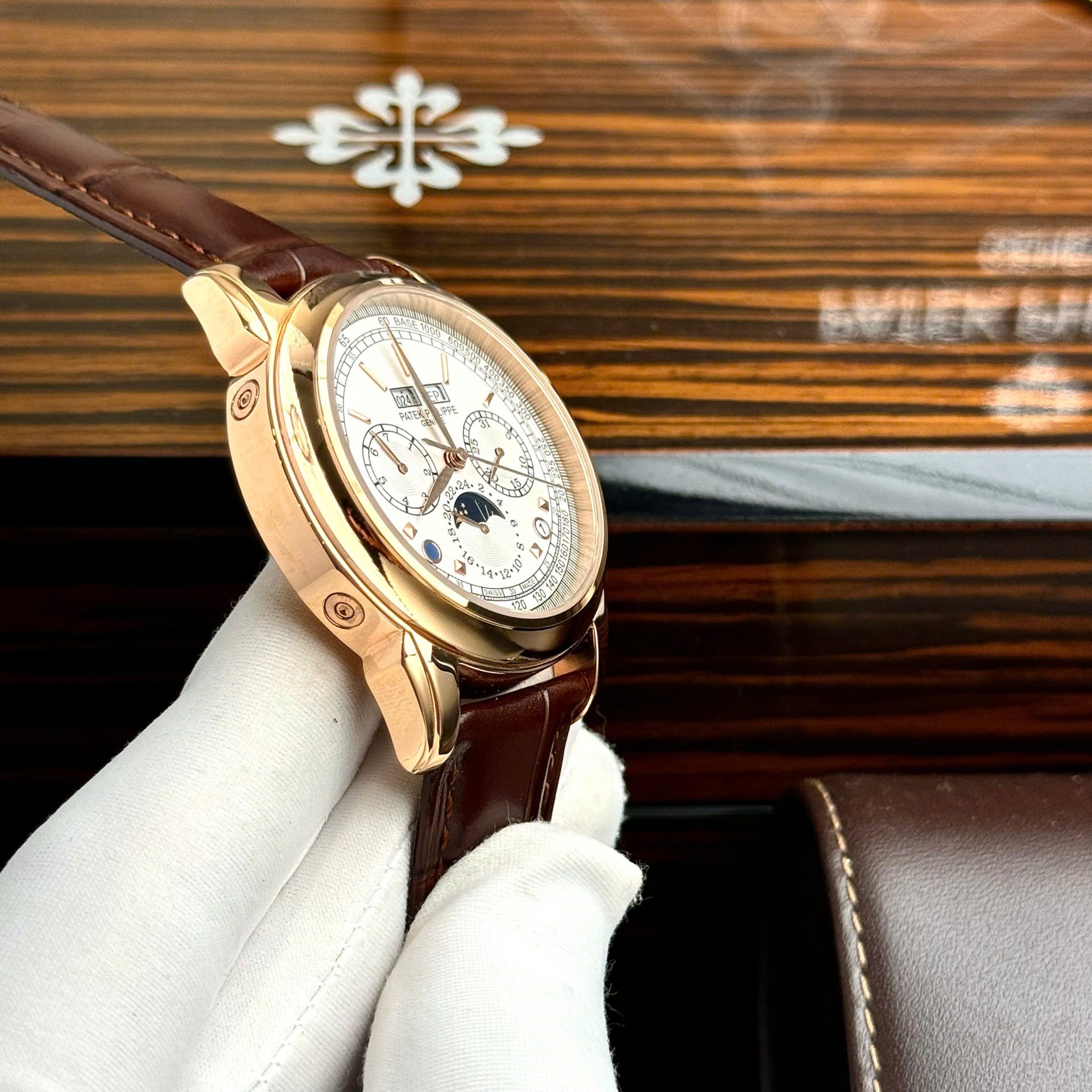 replica Patek Philippe Best Replica Watch Nautilus 5719 Gold Wrapped & Moissanite Diamonds Custom 40mm WATCHES 4 