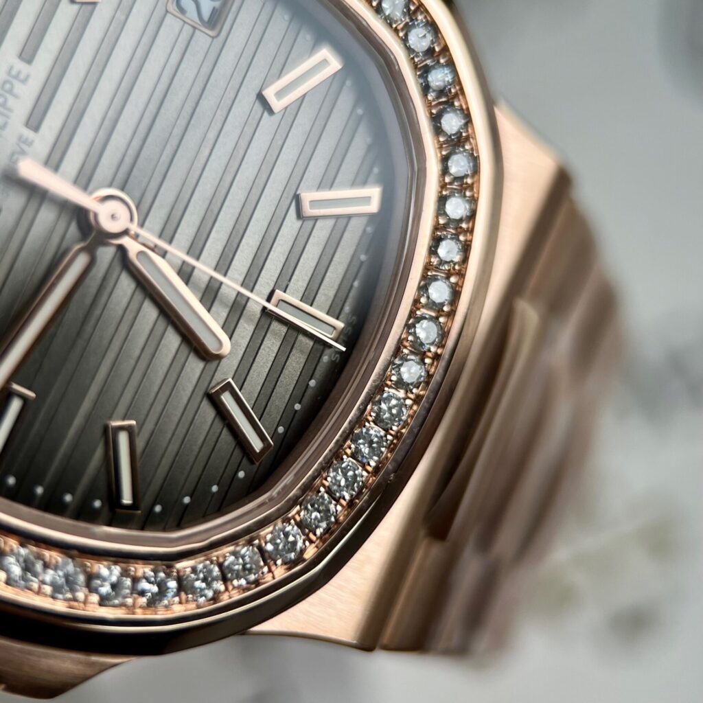replica Patek Philippe Replica Watch Nautilus 7010 White Dial Metal Wire 32mm WATCHES 4 