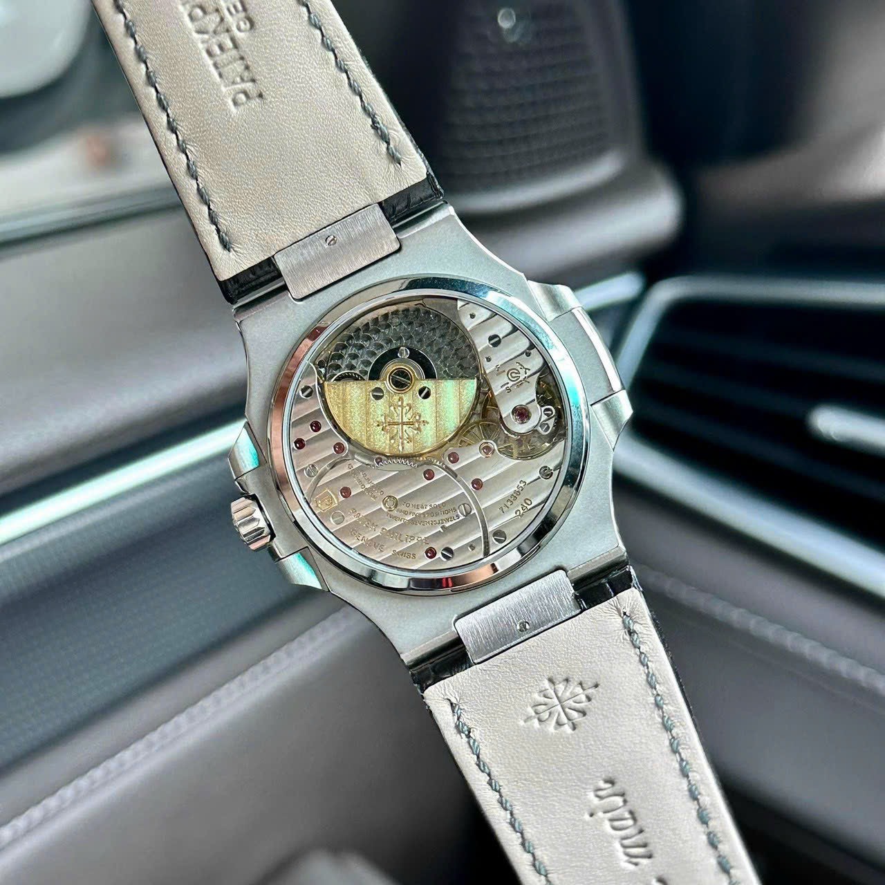 replica Patek Philippe Best Replica Watch Nautilus 5712 Custom Authentic Details 40mm WATCHES 4 