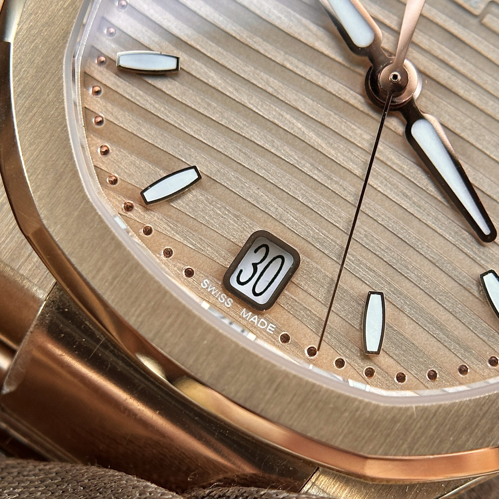 replica Patek Philippe Replica Watch Nautilus 5724R Gold Wrapped GR Factory 40mm WATCHES 4 
