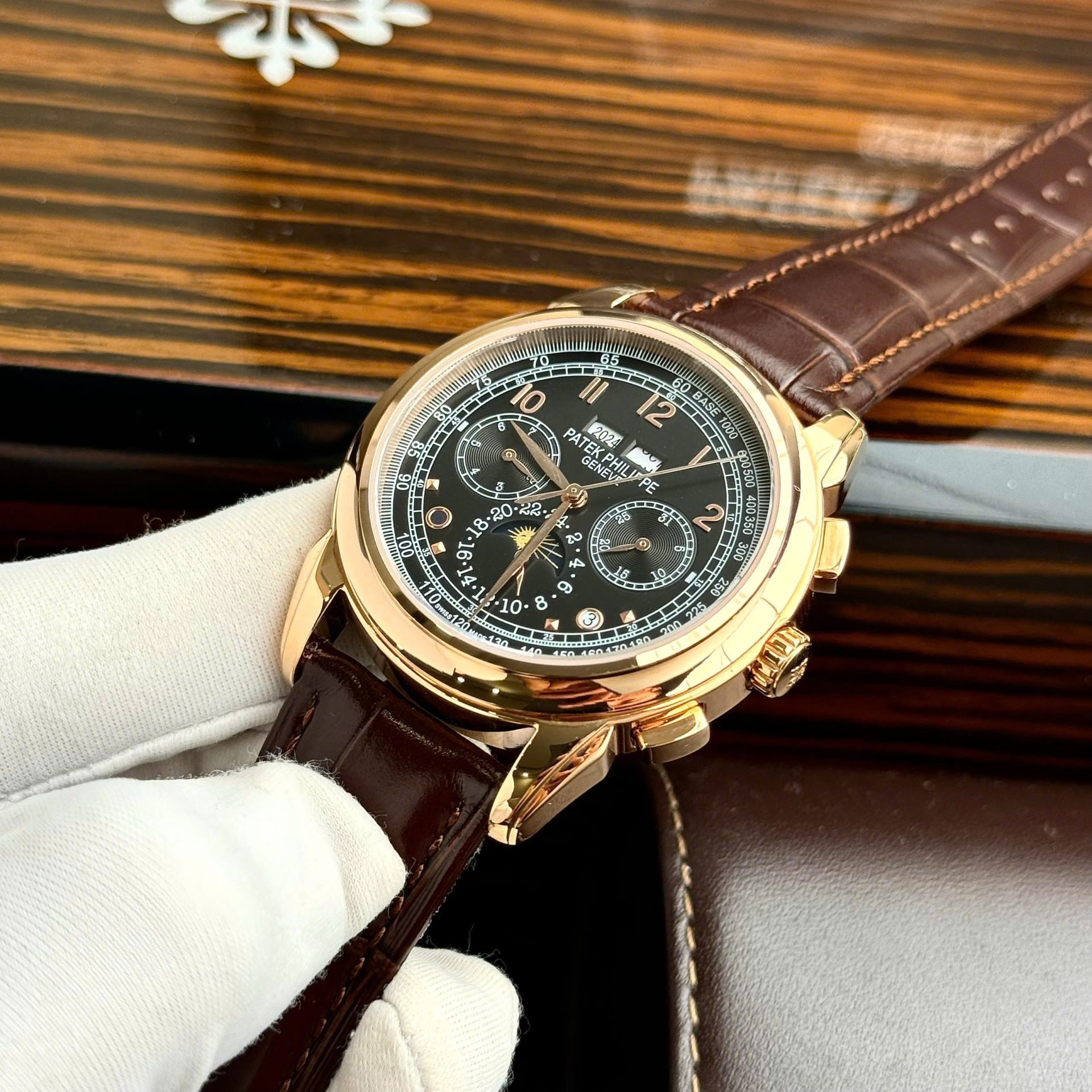 replica Patek Philippe Best Replica Watch Nautilus 5712 Custom Authentic Details 40mm WATCHES 4 