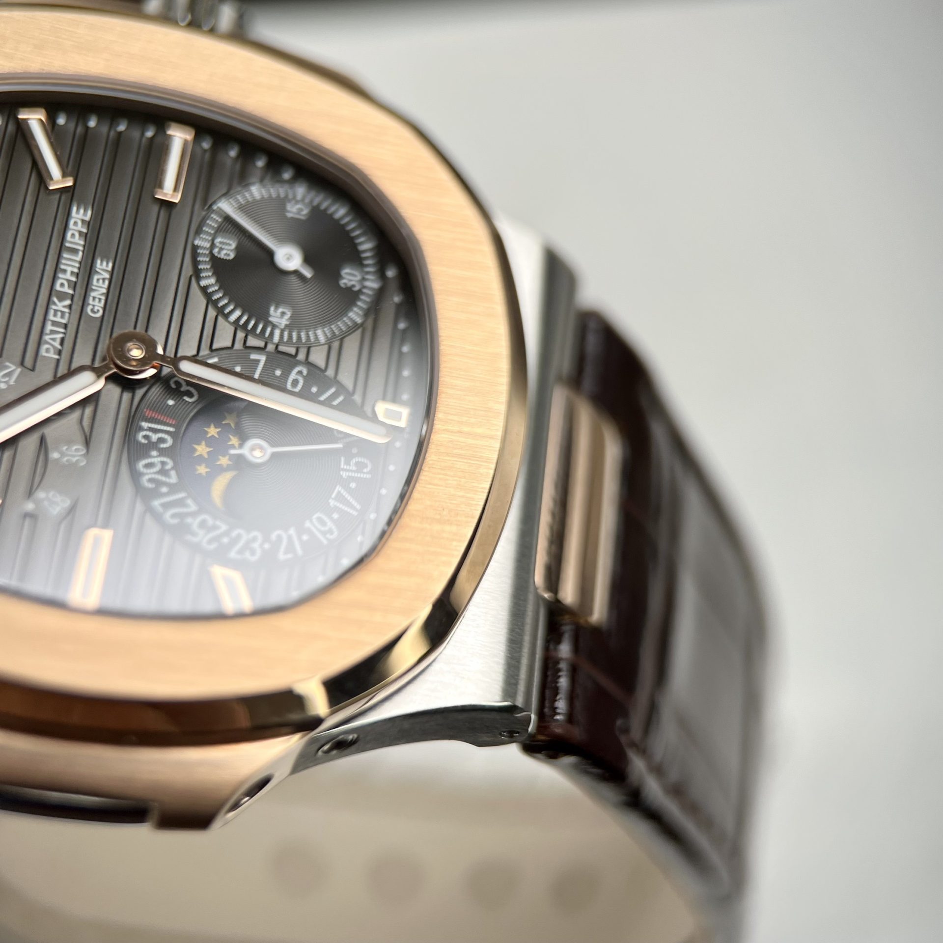 replica Patek Philippe Best Replica Watch Nautilus 5719 Custom CVD Diamond And White Gold 40mm WATCHES 4 