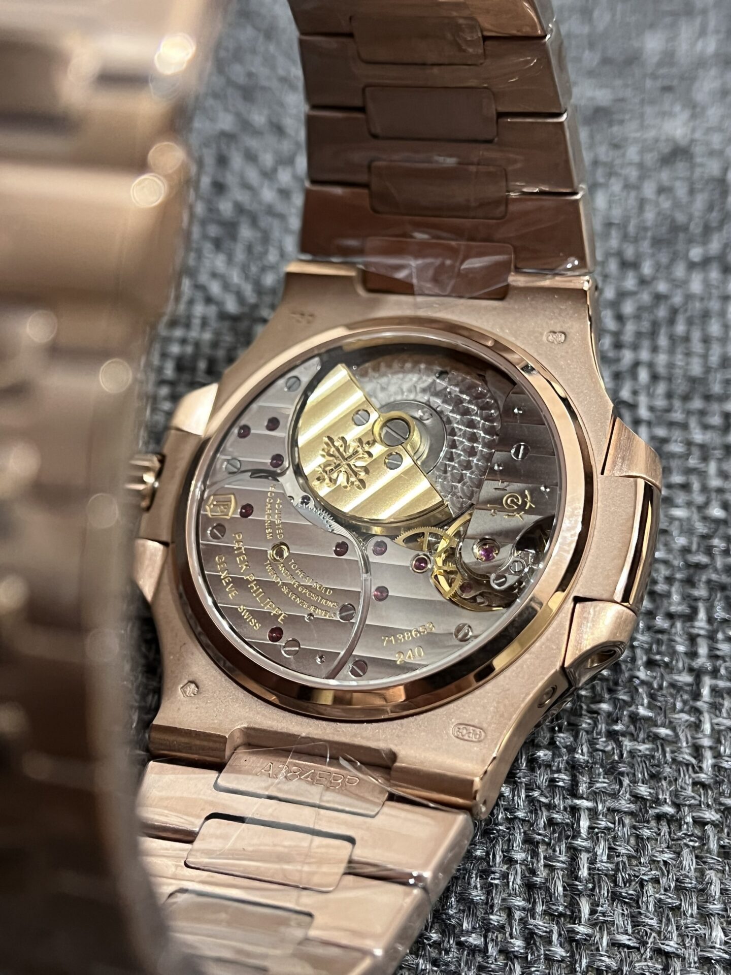 replica Patek Philippe Replica Watch Nautilus 7010 White Dial Metal Wire 32mm WATCHES 4 