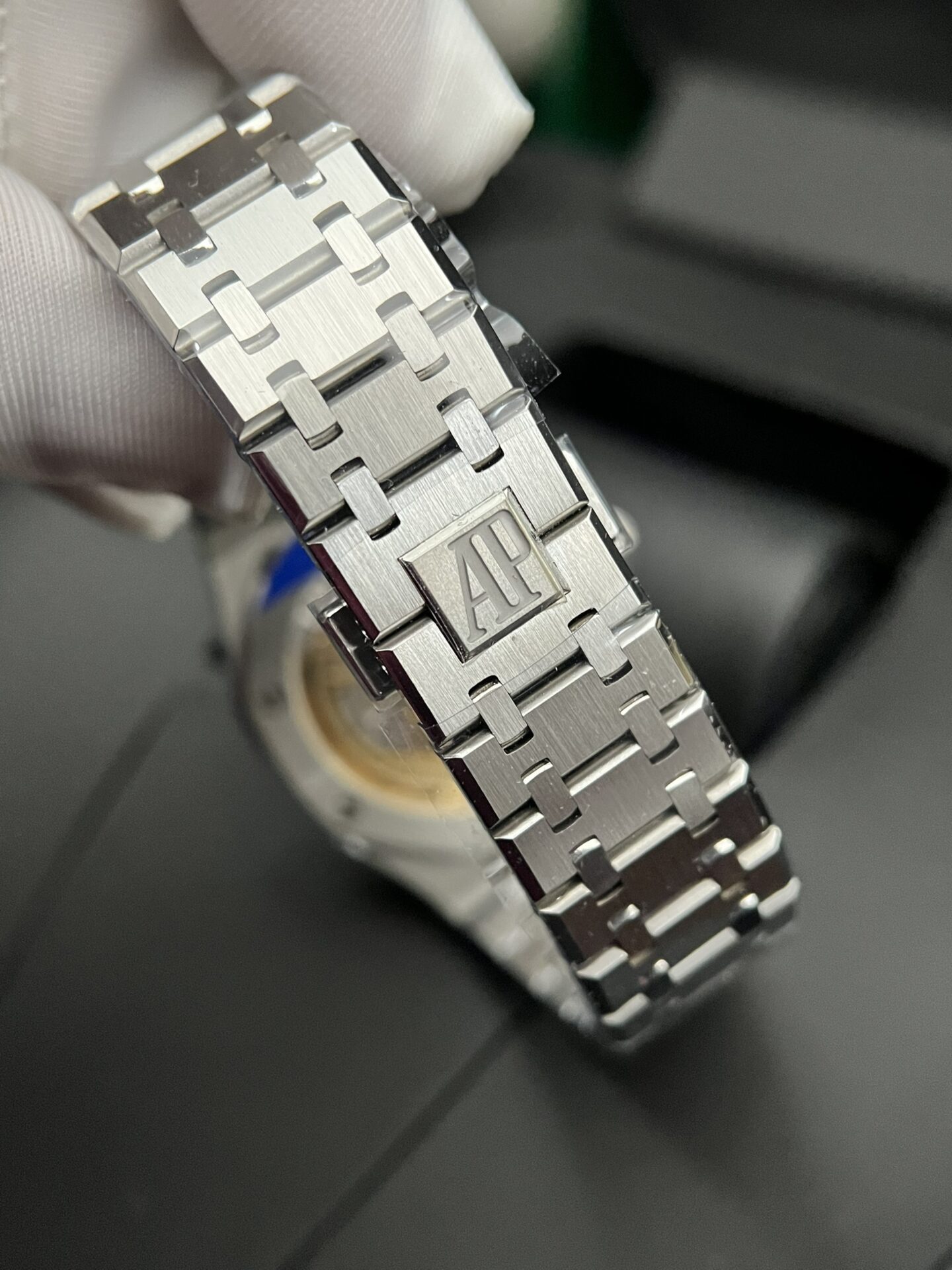 replica Audemars Piguet Replica Watches Royal Oak 26331 Frosted Gold 41mm WATCHES 5 