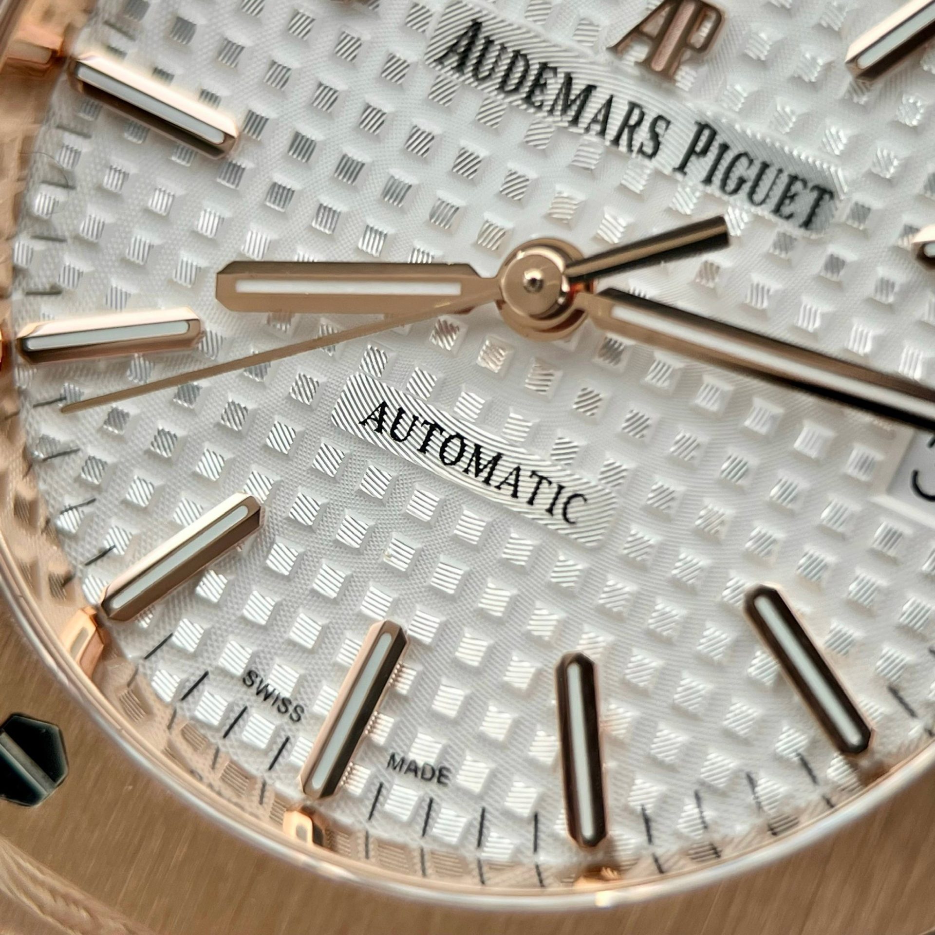 replica Audemars Piguet Replica Watch Royal Oak 15400 Carbon Dial Black 41mm WATCHES 5 