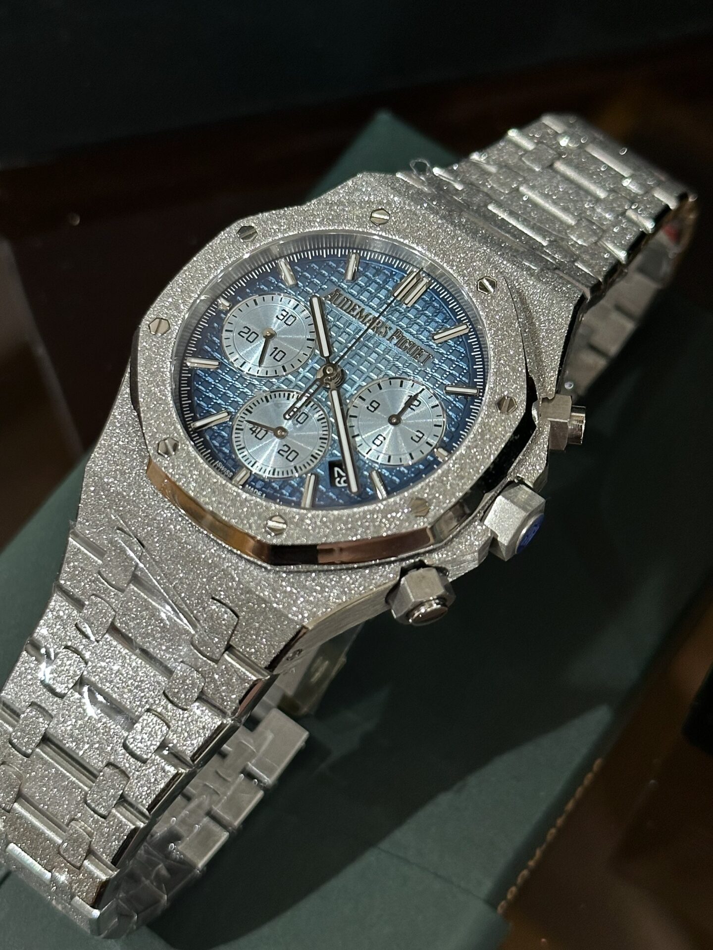 replica Audemars Piguet Replica Watch Royal Oak 15400OR Black Dial 41mm WATCHES 5 