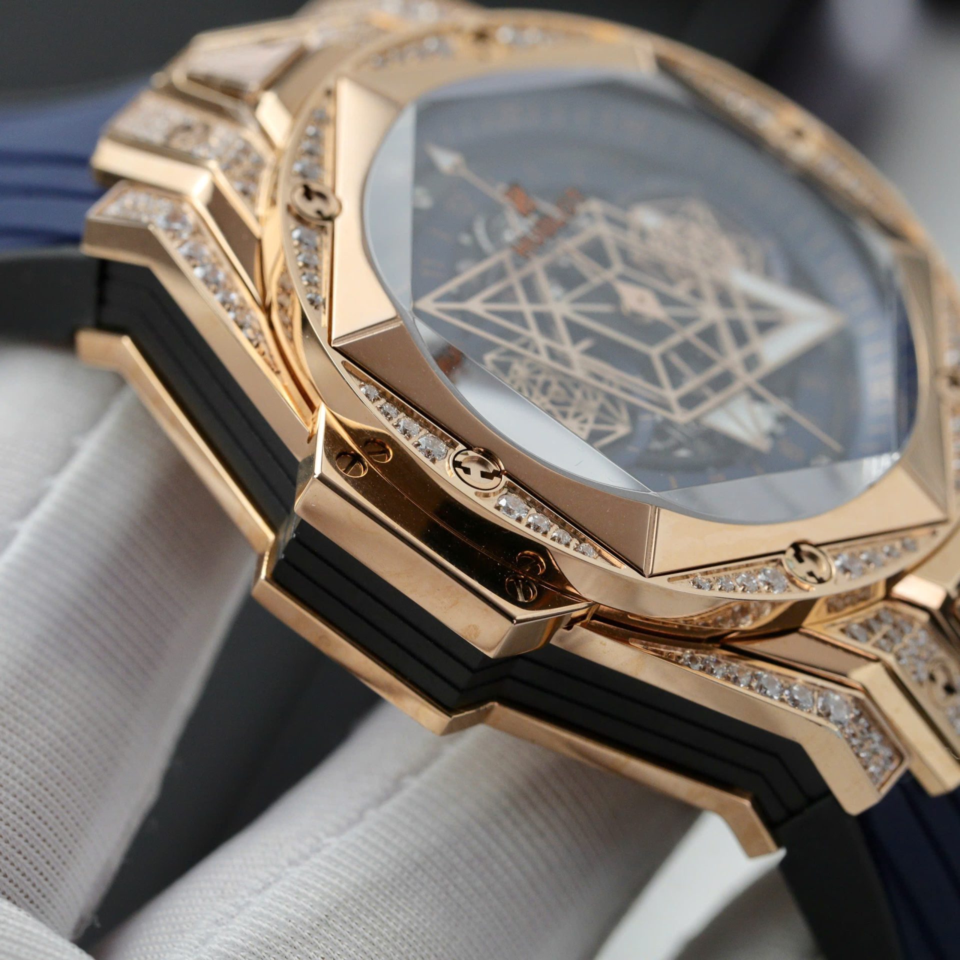 replica Hublot Best Replica Watch Big Bang Sang Bleu II King Gold White Dial BBF 45mm WATCHES 5 