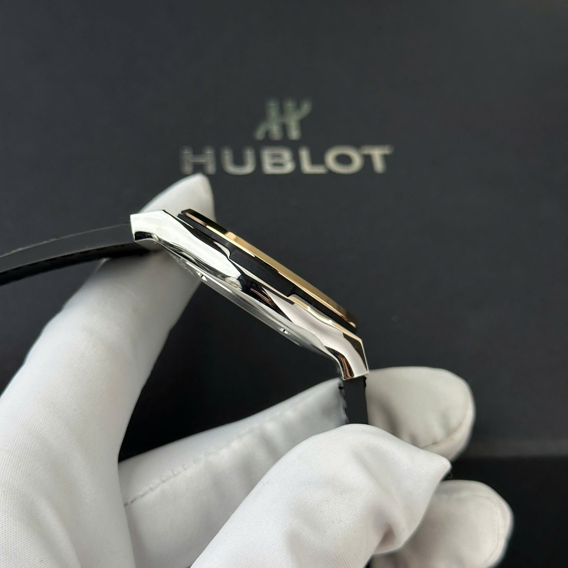 replica Hublot Replica Watch Spirit Of Big Bang King Gold Dial Blue 42mm WATCHES 5 